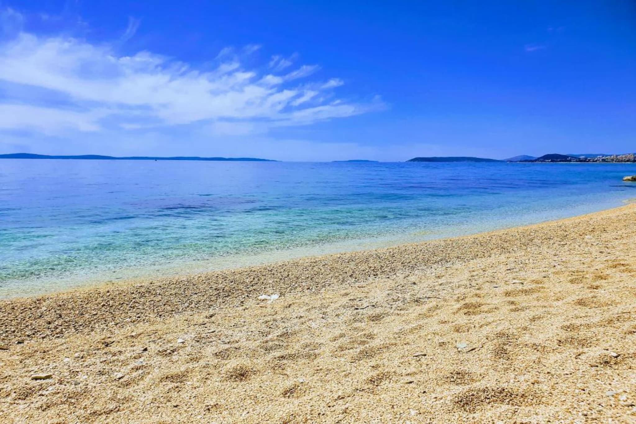 Luxury beach apartment-Areas summer 5km