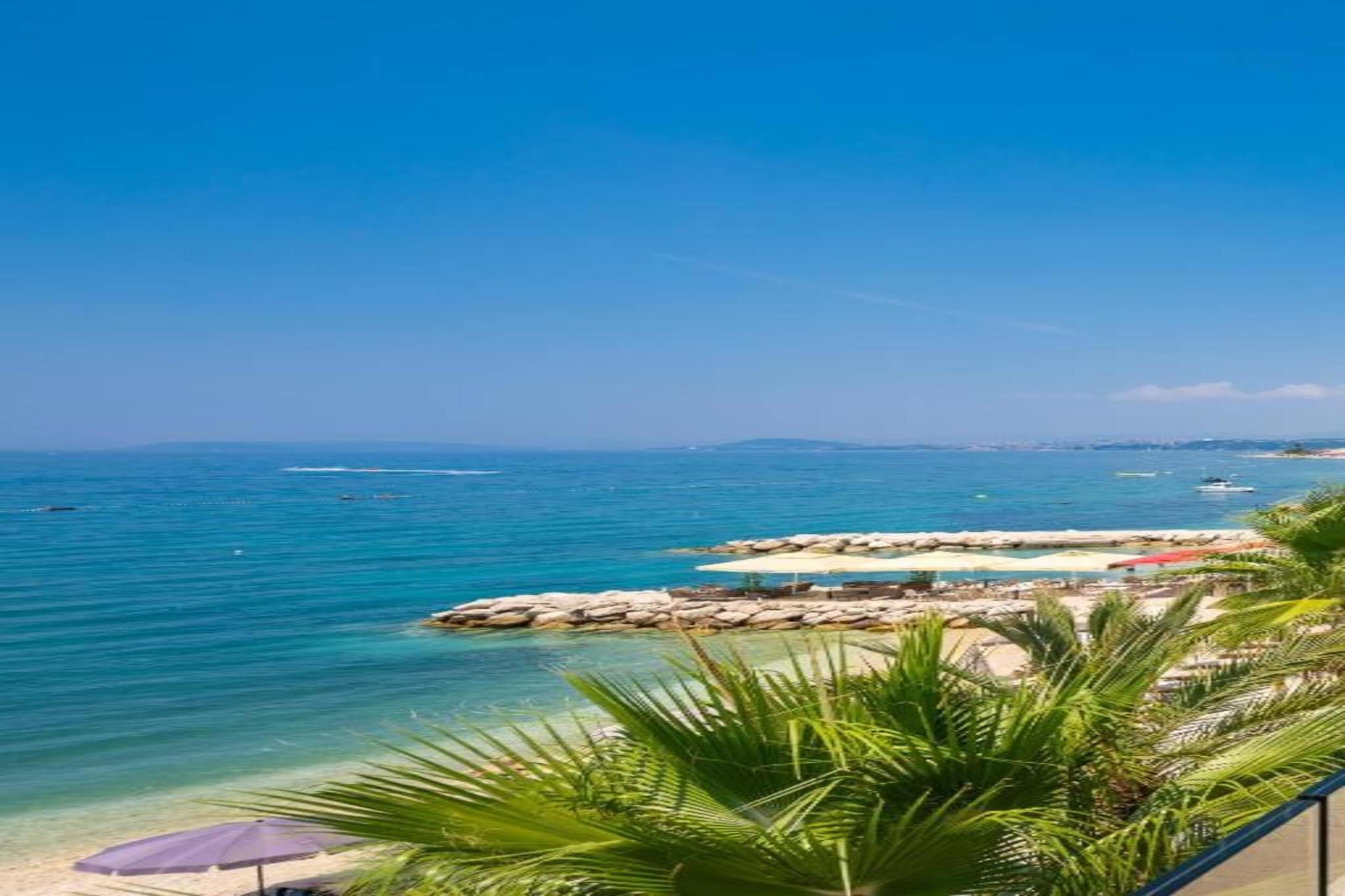 Luxury beach apartment-Areas summer 5km