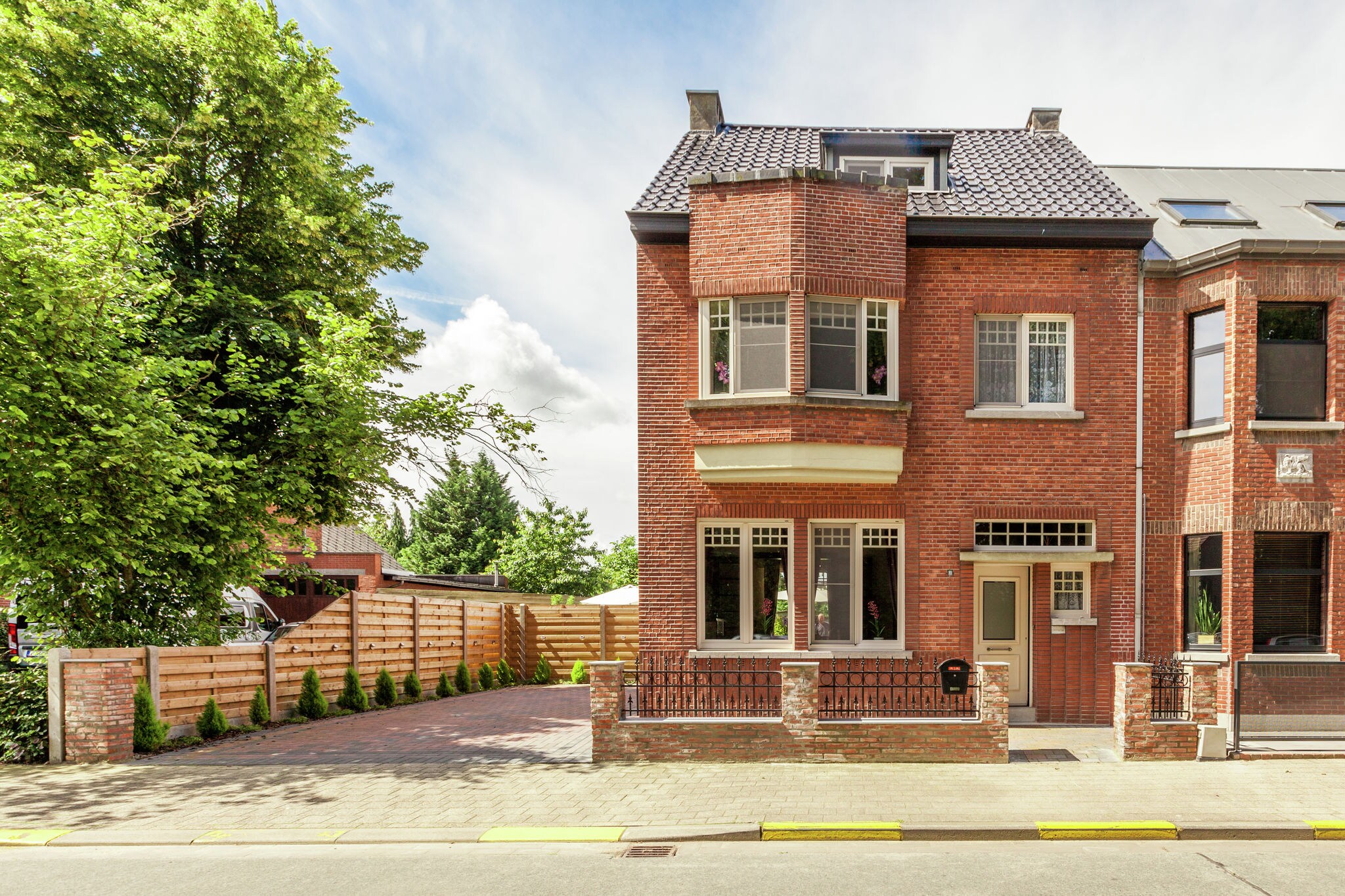 Prachtig huis in Engelse stijl in Mol in de Antwerpse Kempen.