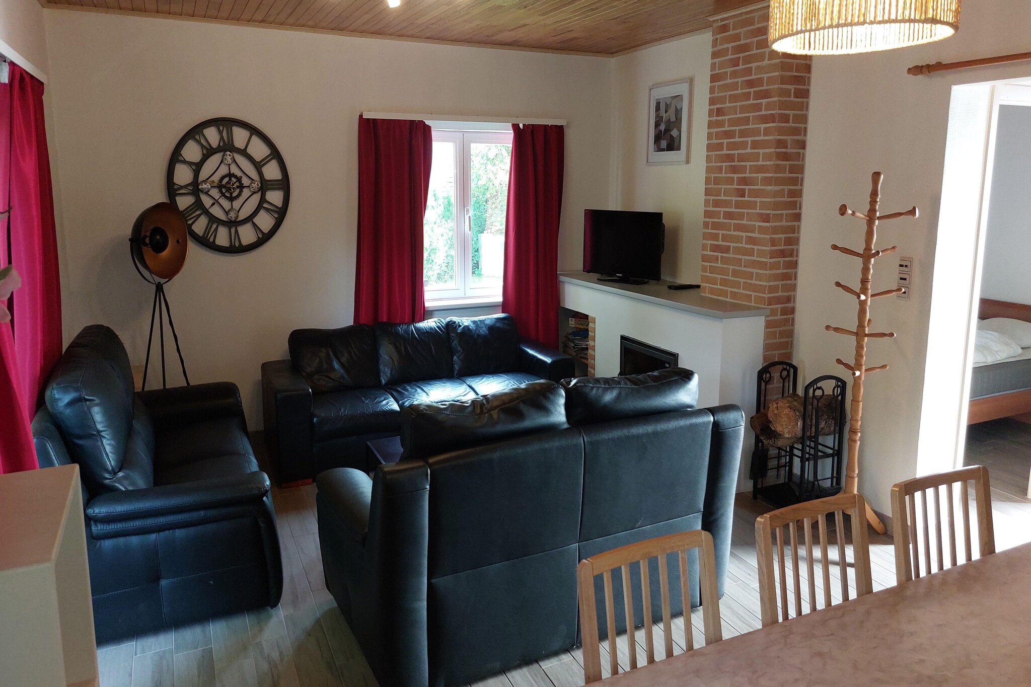 This cozy villa in Masbourg, Belgium offers a relaxing stay in the heart of the Ardennes, ideal for families or groups. Located just 500 meters from the village center and surrounded by forest and river landscapes, it’s perfect for nature walks and cycling. Nearby attractions include the Grottes de Han, the Château de Lavaux-Sainte-Anne, and the Euro Space Center, each offering a mix of adventure, history, and science. The Wallonia Rural Life Museum and Fourneau Saint-Michel are also worth visiting for cultural insights.
The home features four bedrooms across two floors, including a bunk bed and children’s bed for younger guests. The open kitchen is fully equipped with modern appliances, and the living/dining room includes a wood stove, flat-screen TV with international channels, and a DVD player. The basement houses a recreation room with air hockey, billiards, and a game console, plus a wellness area with a bubble bath and sauna. Outdoors, enjoy a patio, garden, barbecue, and games like table tennis and boules.
Dining options nearby include Le Jardin des Senteurs in Nassogne for modern cuisine, Restaurant Les 7 Fontaines D'Awenne for regional flavors, and Brasserie Saint-Monon for local craft beers.