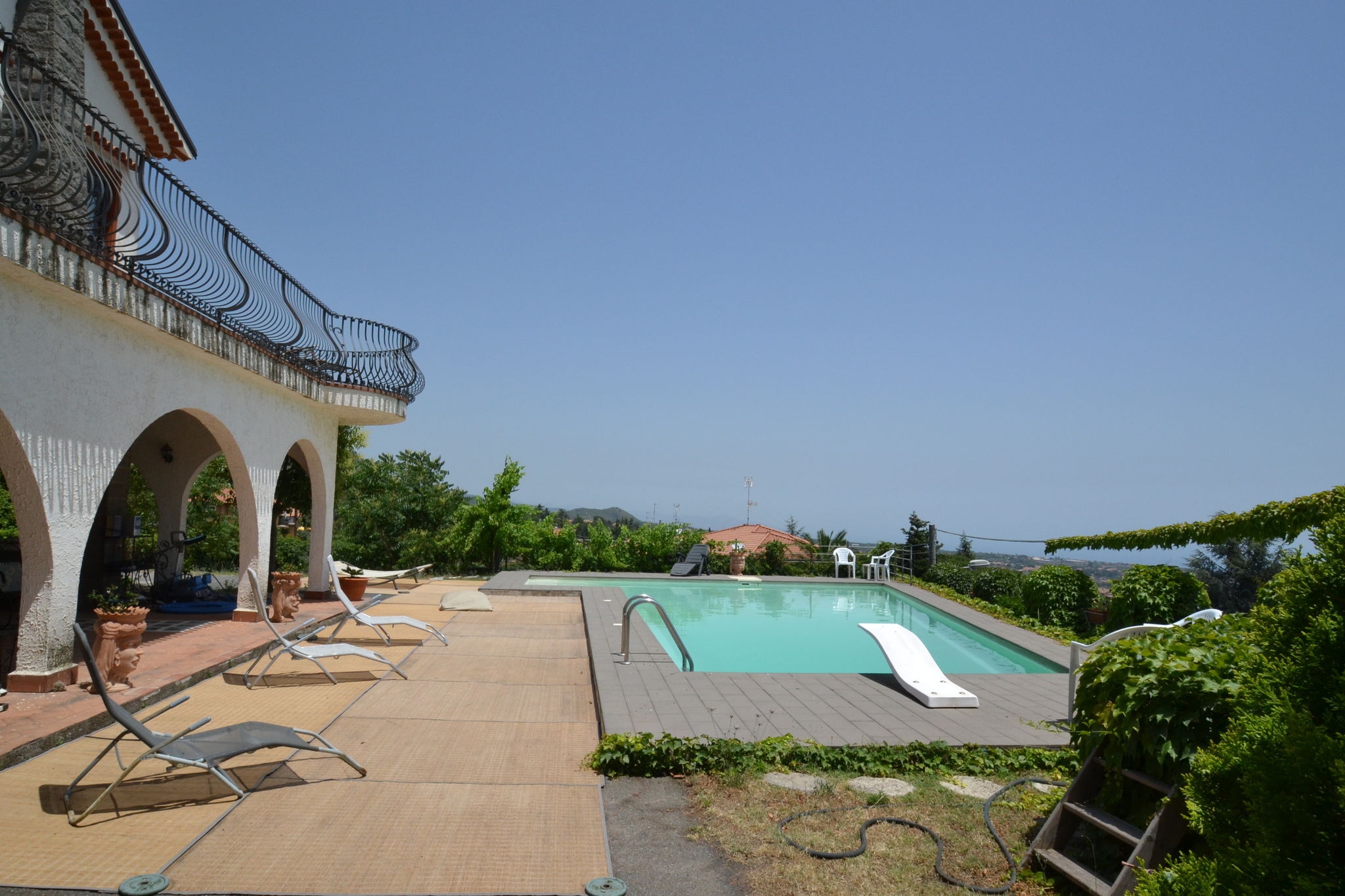 Luxe villa met privézwembad tussen de Etna en de zee
