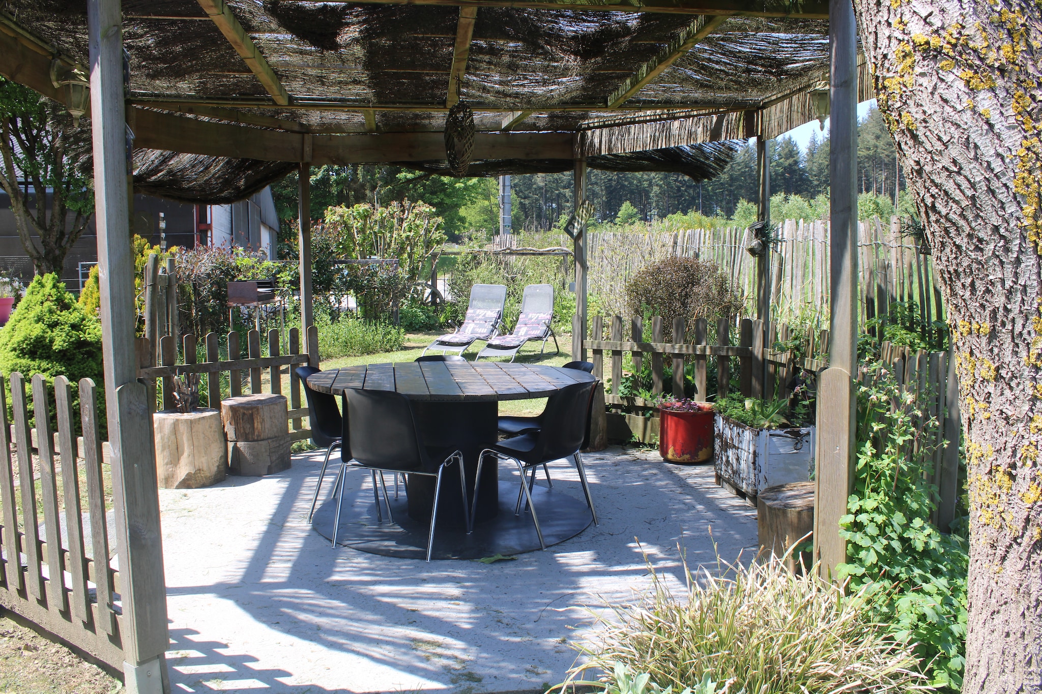 Cottage Oree des bois in Paliseul with garden