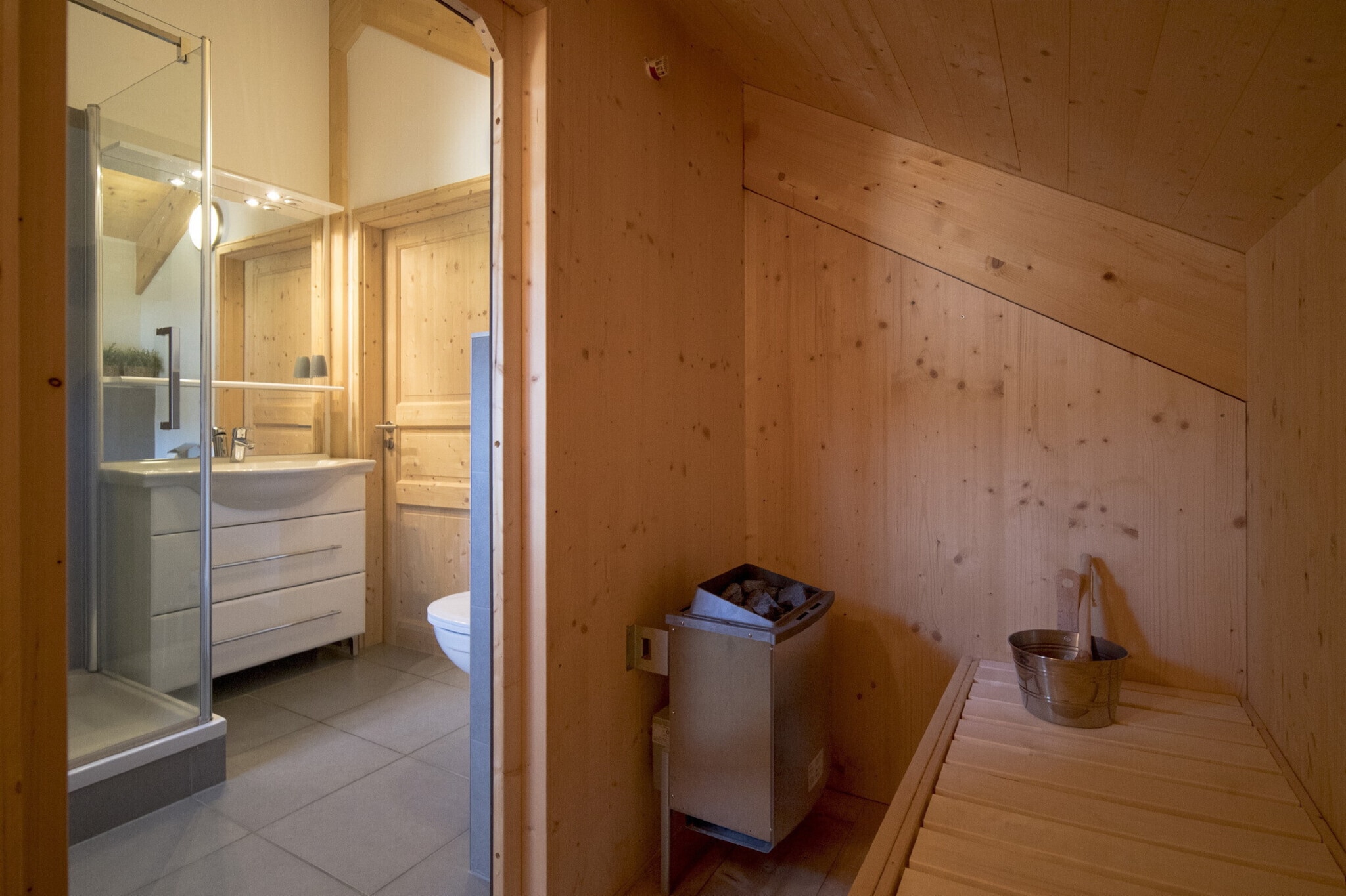 Kreischberg Chalets 37-Bathroom