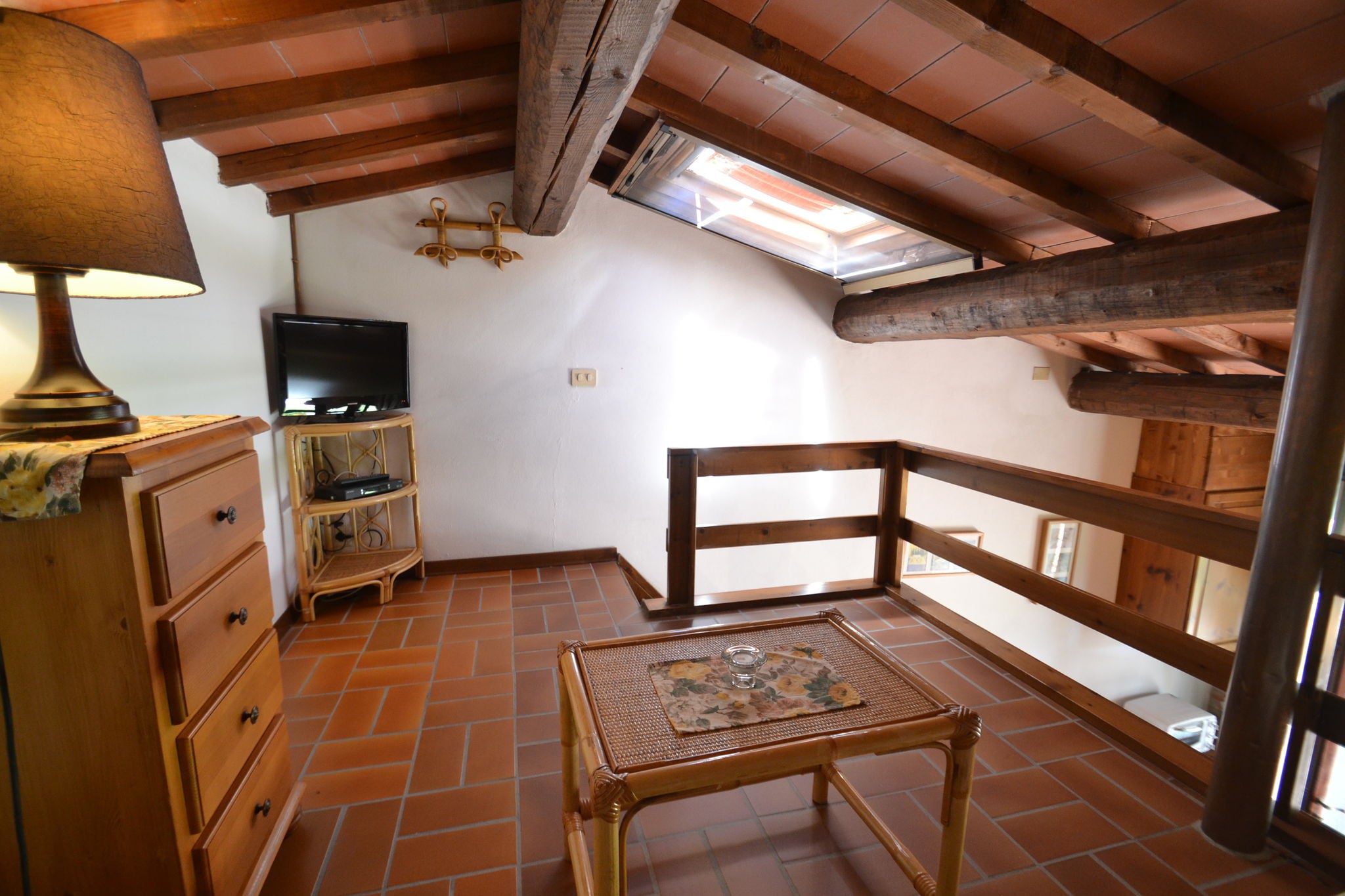 Spacious Apartment in Montaione with Swimming Pool