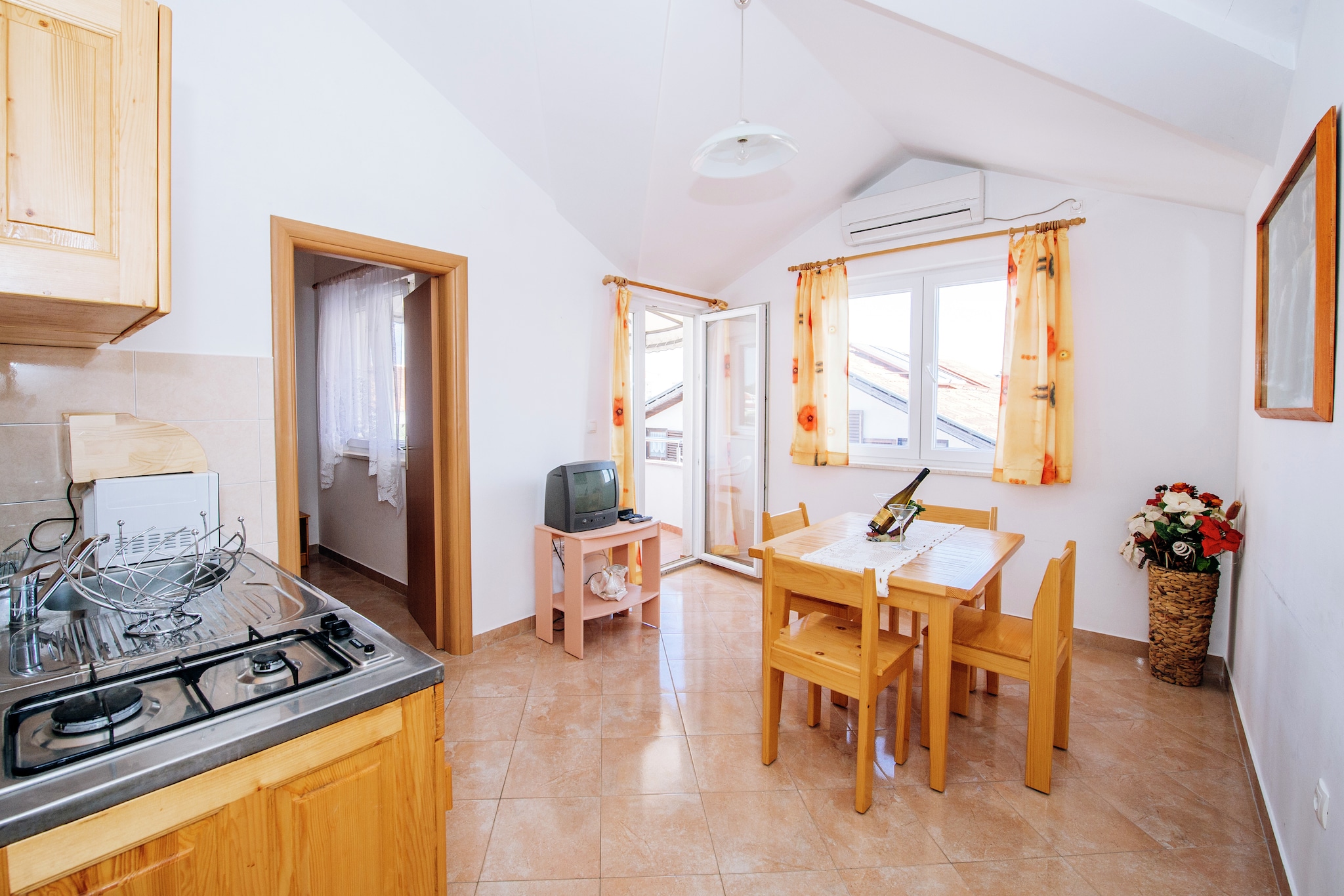 Waterfront apartment Moretti