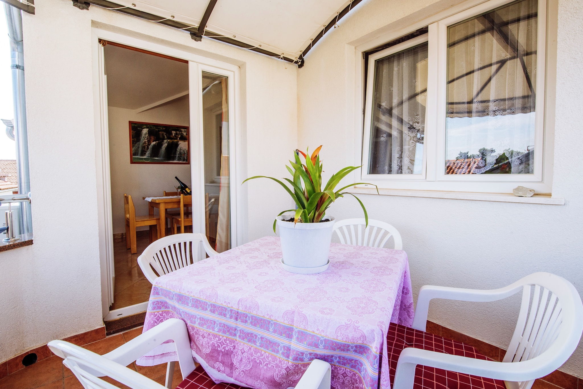 Waterfront apartment Moretti