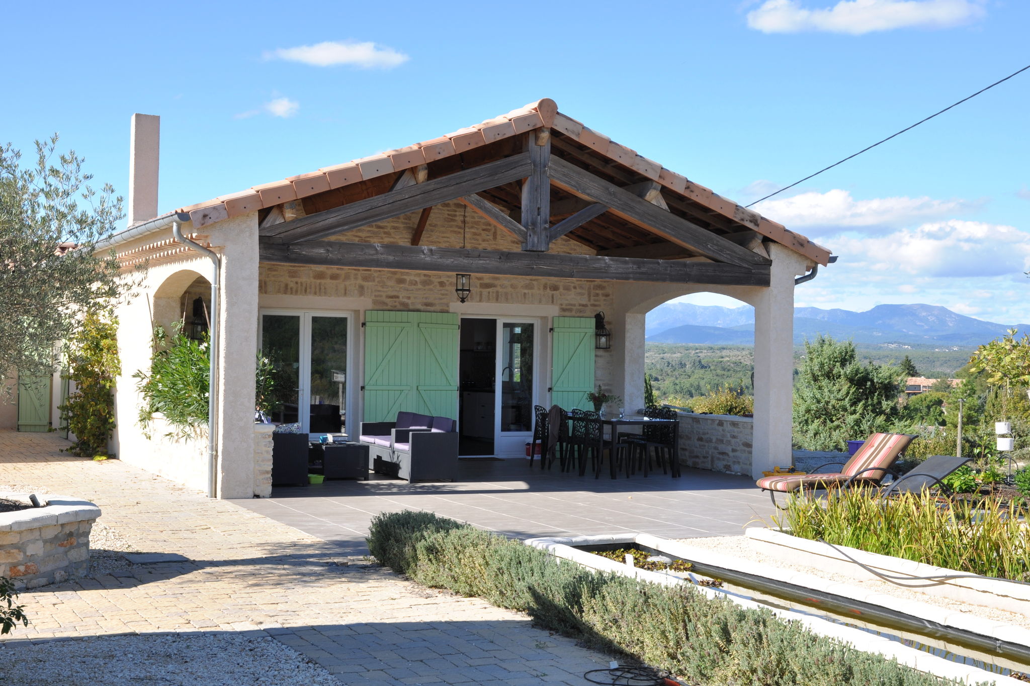 Luxe villa met gastenverblijf en privézwembad op prachtige locatie in de Ardèche