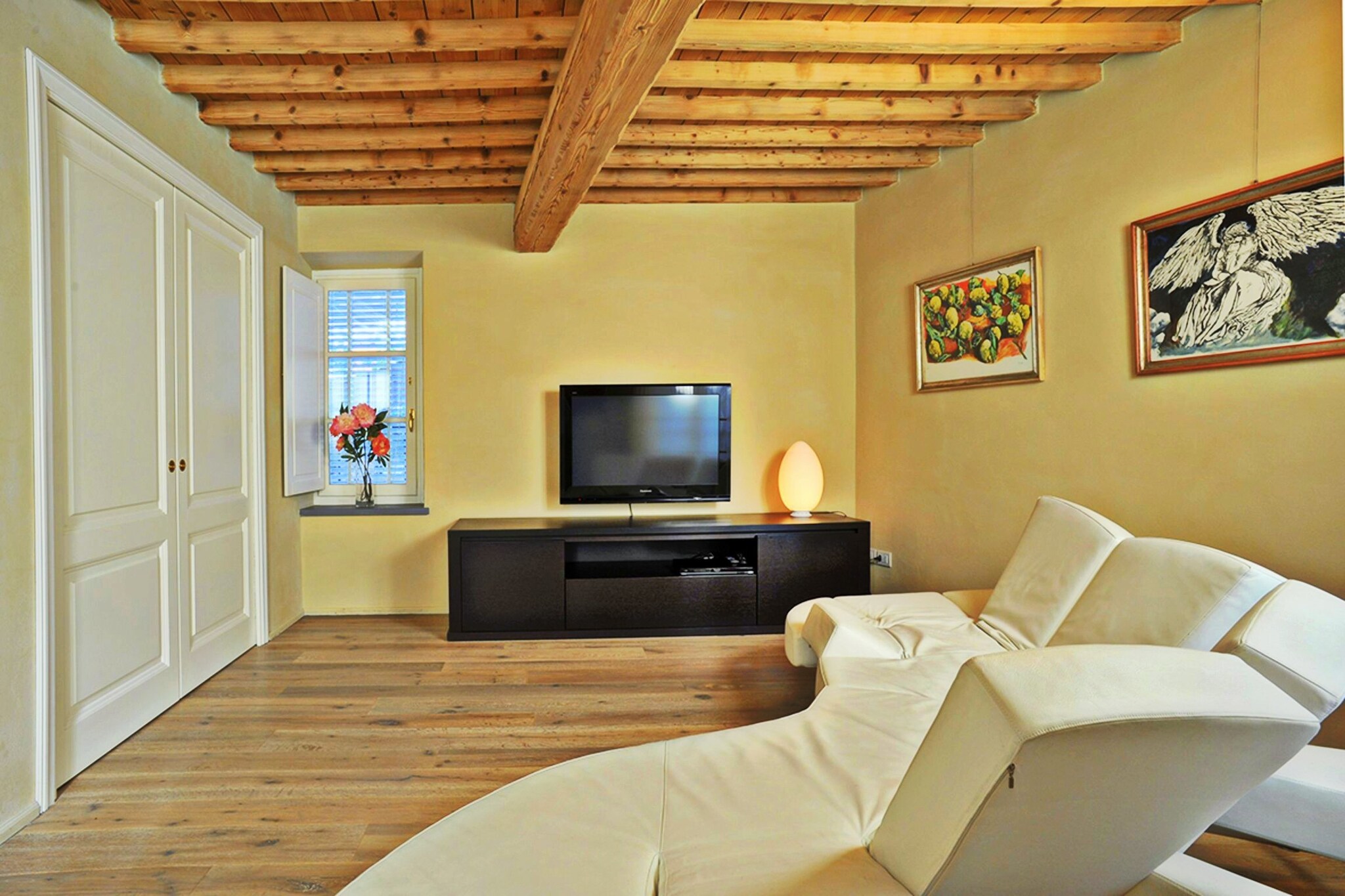 Apartment in Lucca near Amphitheater Square