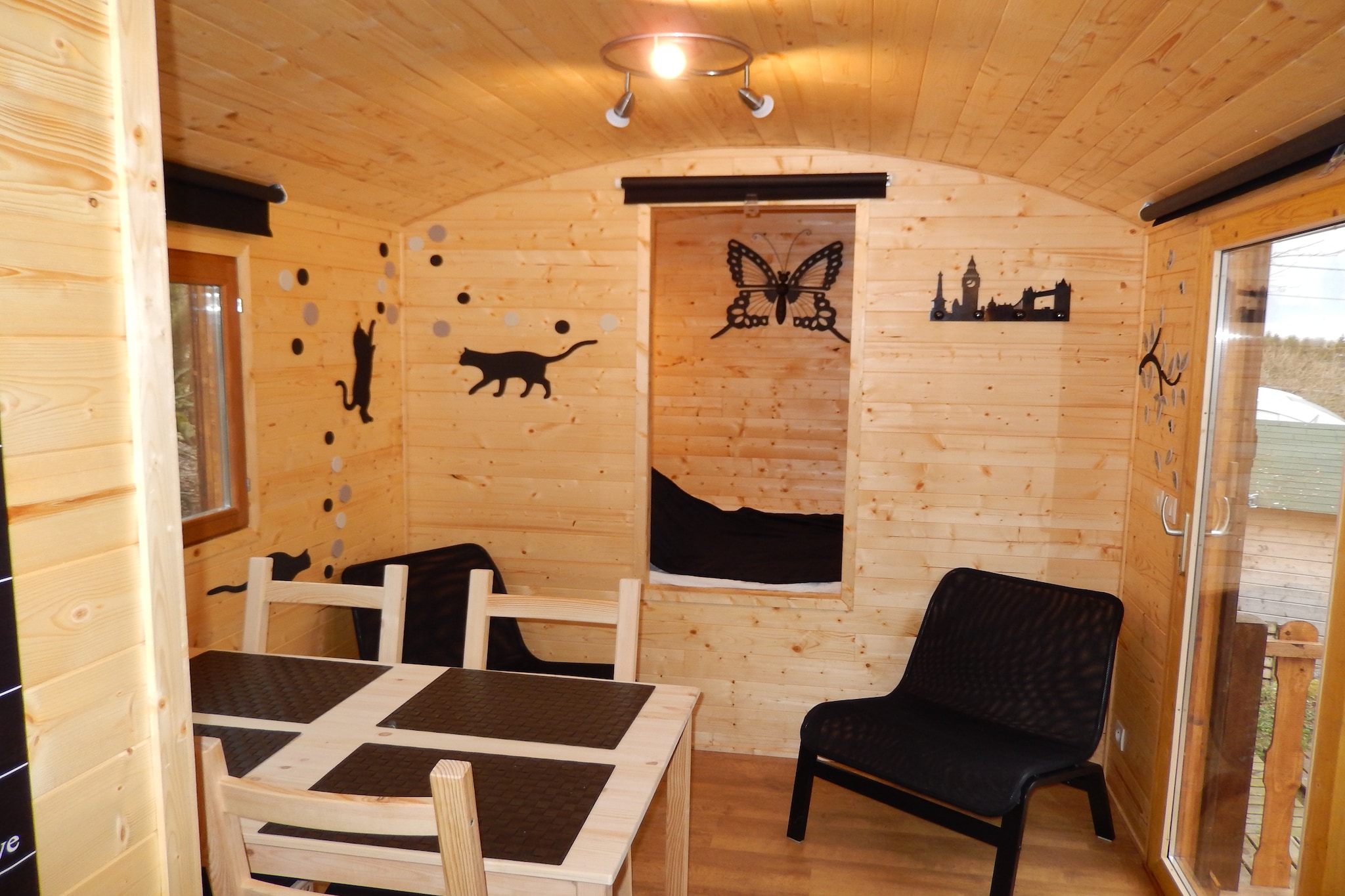 Charming Apartment in Sensenruth with Bubble Bath