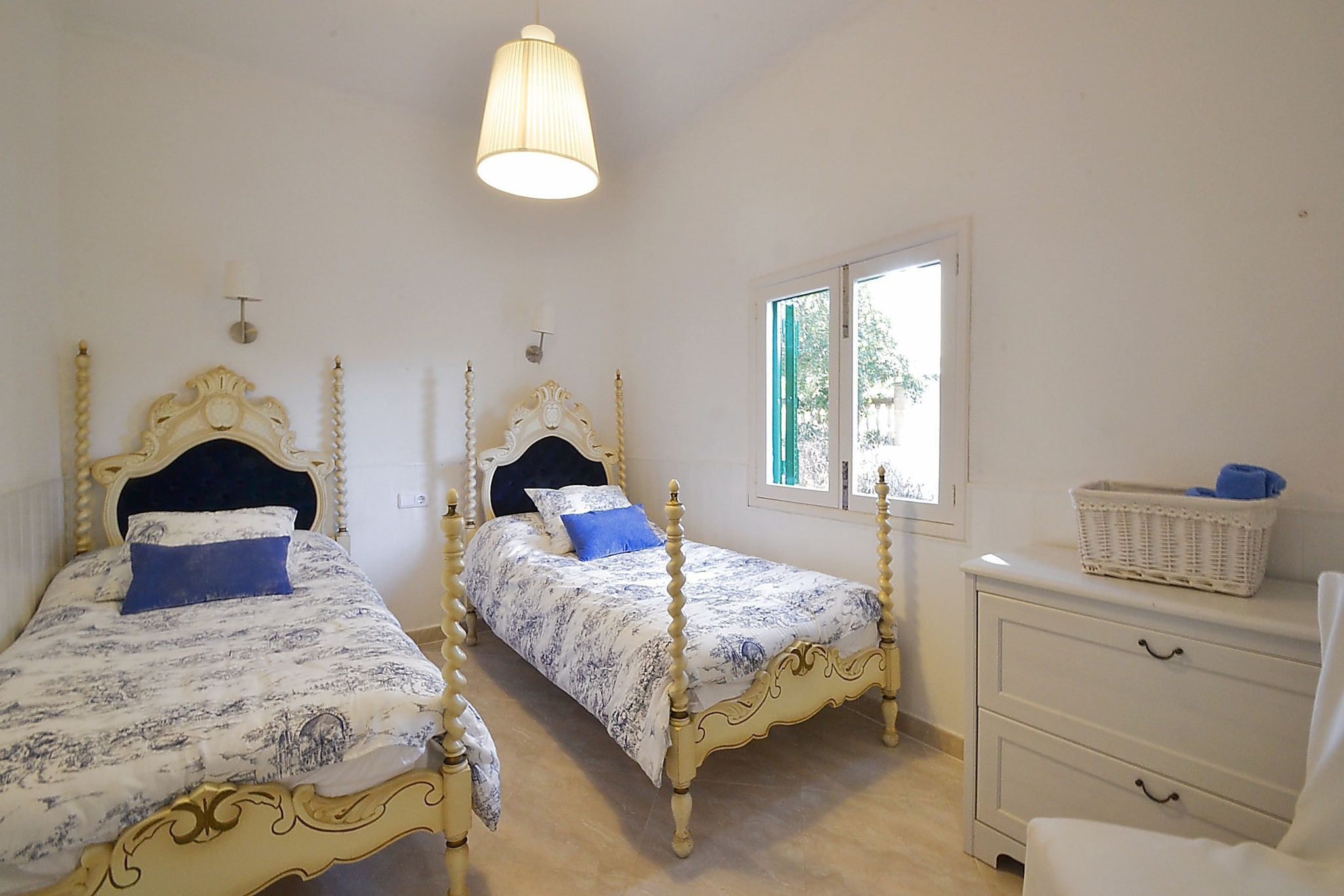 Bed Room