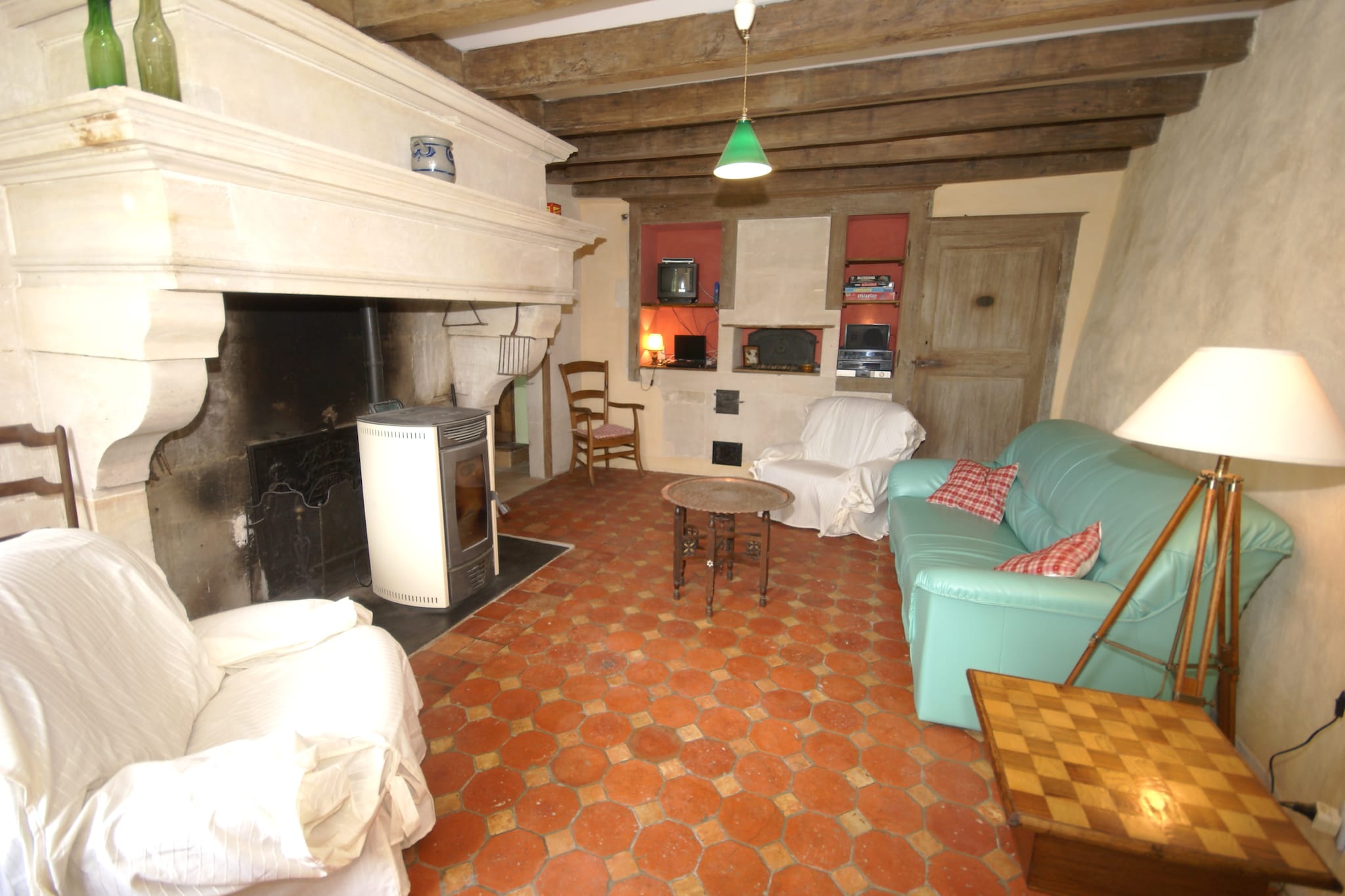 Set in the tranquil village of Seigneulles, this 3-bedroom holiday home offers a peaceful escape for families and small groups. Surrounded by a lush fenced garden, the property features garden furniture, a sunny terrace, and a barbecue areaâ€”perfect for relaxing outdoors or enjoying evening meals under the stars.

Located within an hourâ€™s drive of Verdun, Metz, and Nancy, the home is well-positioned for cultural day trips. Restaurants (8 km) and supermarkets (15 km) are easily accessible, while the Nancy/Metz Airport is 90 km away.

Children will love the open play space, and adults can unwind in the fresh countryside air. The home is equipped with electric heating for year-round comfort. It is attached to the friendly ownerâ€™s residence, offering a warm welcome while maintaining privacy.

Whether you're seeking quiet moments in nature or planning excursions through Lorraine, this serene retreat offers the perfect balance of comfort, charm, and convenience.

A utilities & service fee of EUR 100,00 will be required closer to your checkin date. You will receive a separate communication with the payment link. The utilities & service fee ensures a smooth stay and covers any additional services such as cleaning, service charges, consumption, damages or any additional charges incurred during the stay.