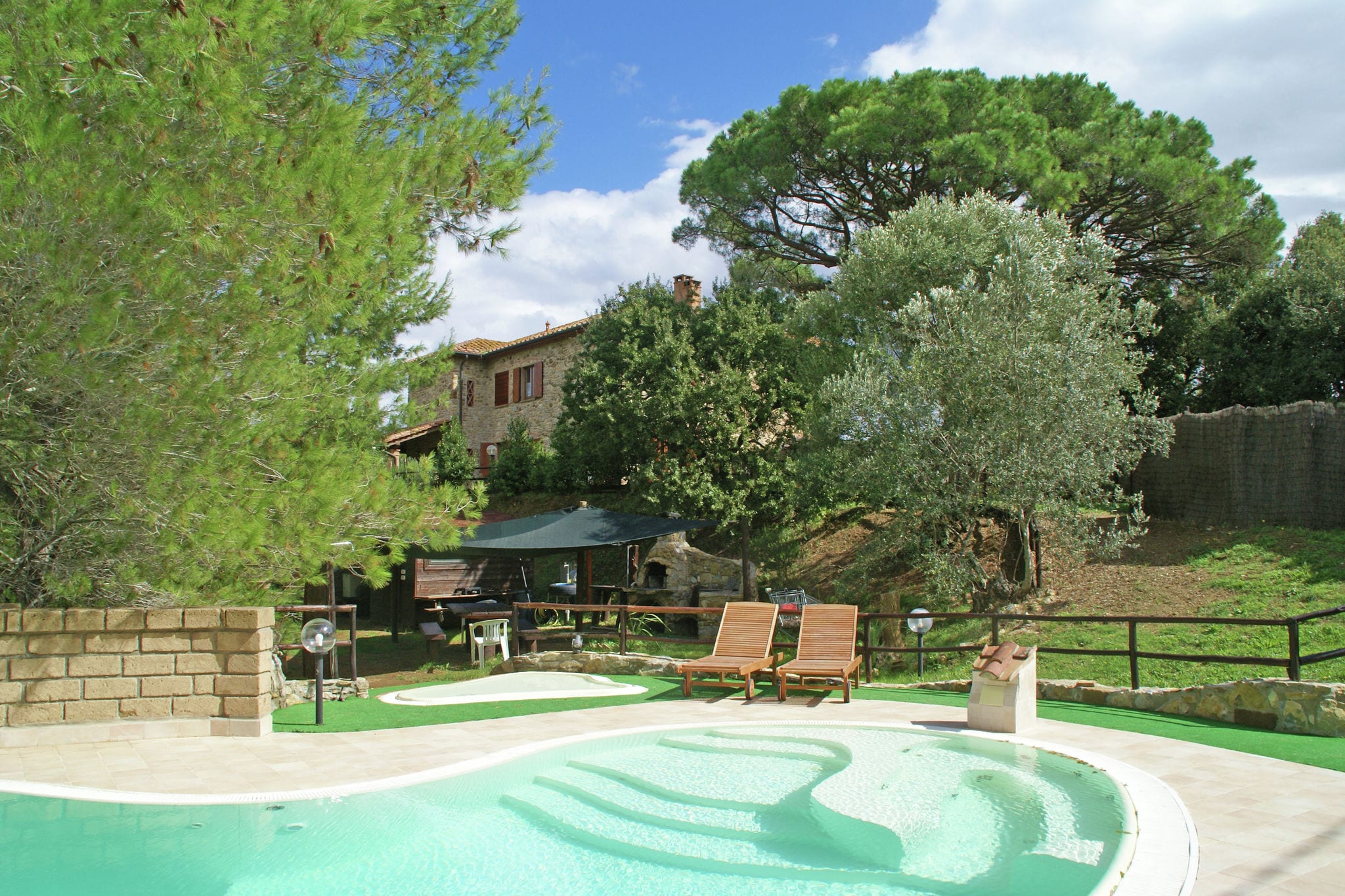 Leuk vakantiehuis in Suvereto met een privézwembad