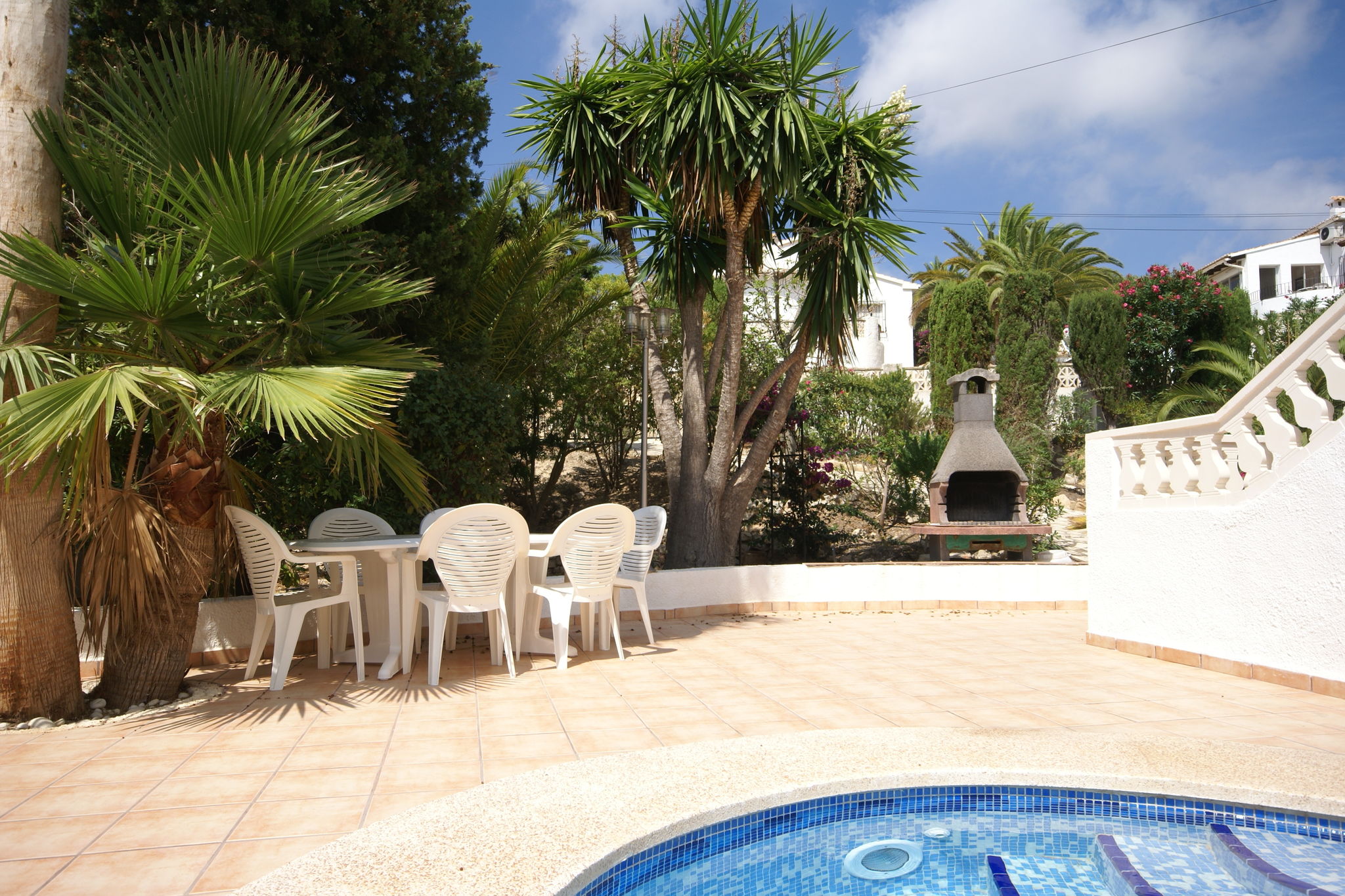 Vrijstaande vakantievilla met privé-zwembad en prachtige tuinen in Moraira