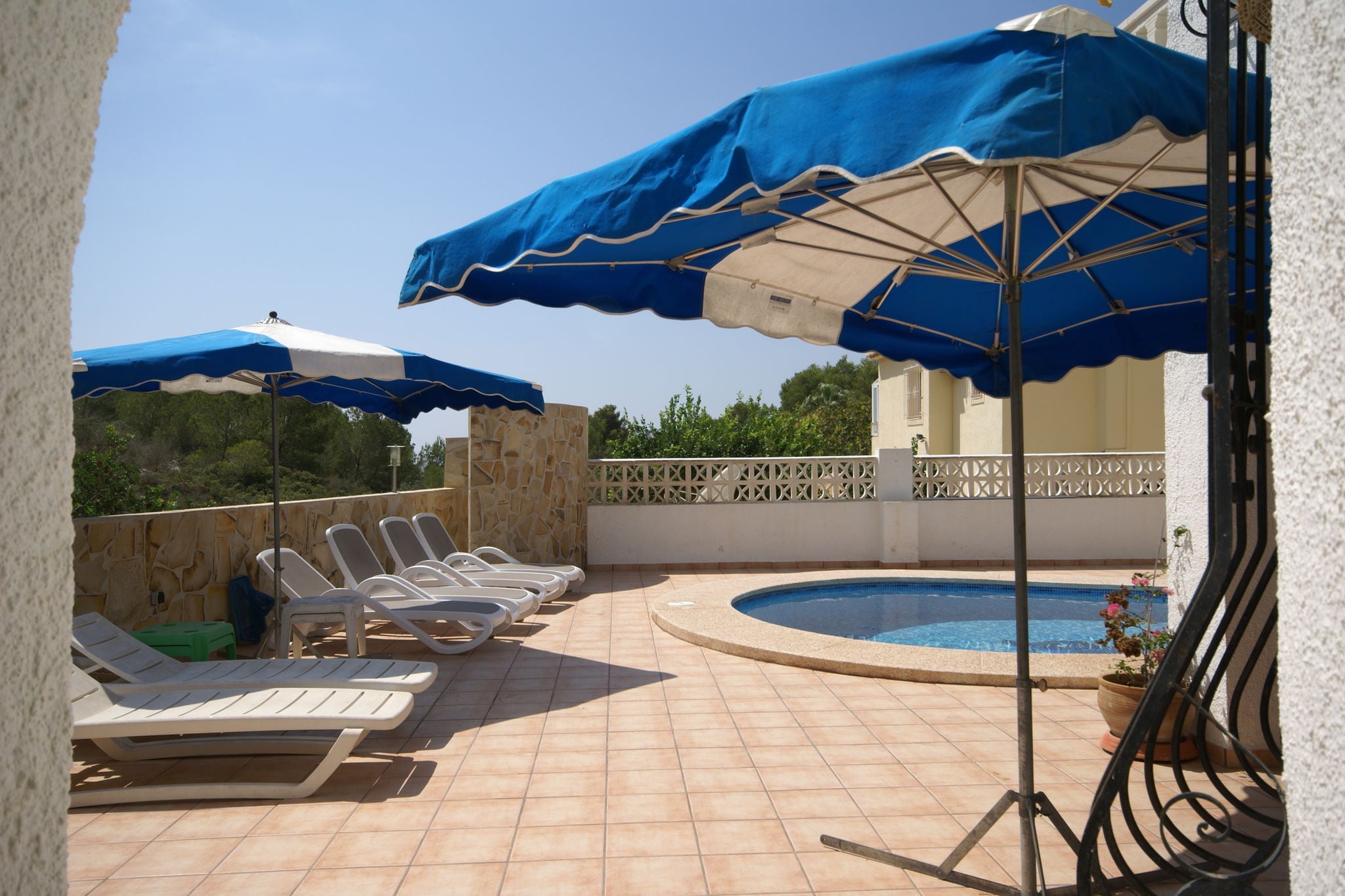 Vrijstaande vakantievilla met privé-zwembad en prachtige tuinen in Moraira