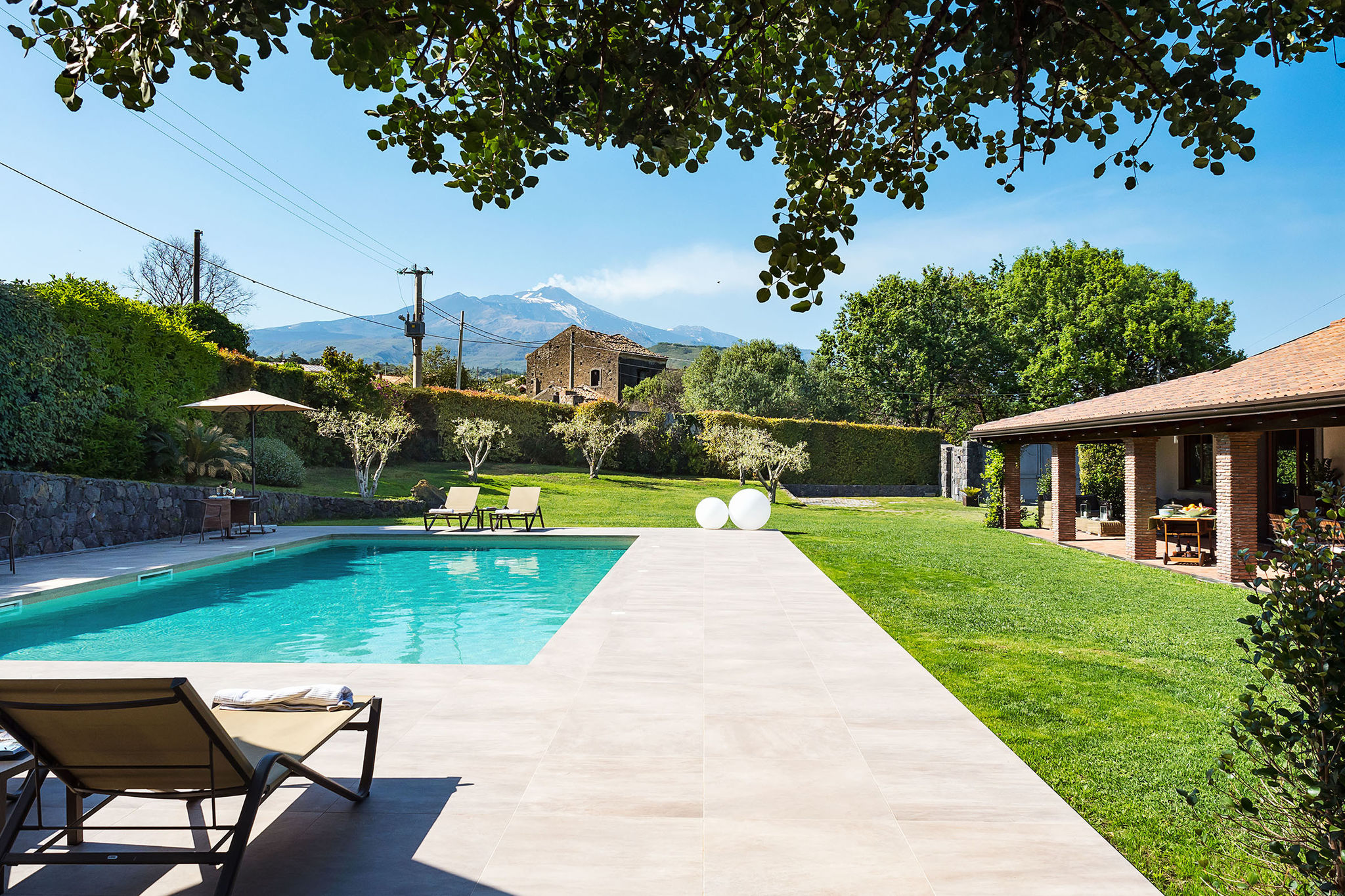 Modern Villa in Trecastagni with Pool