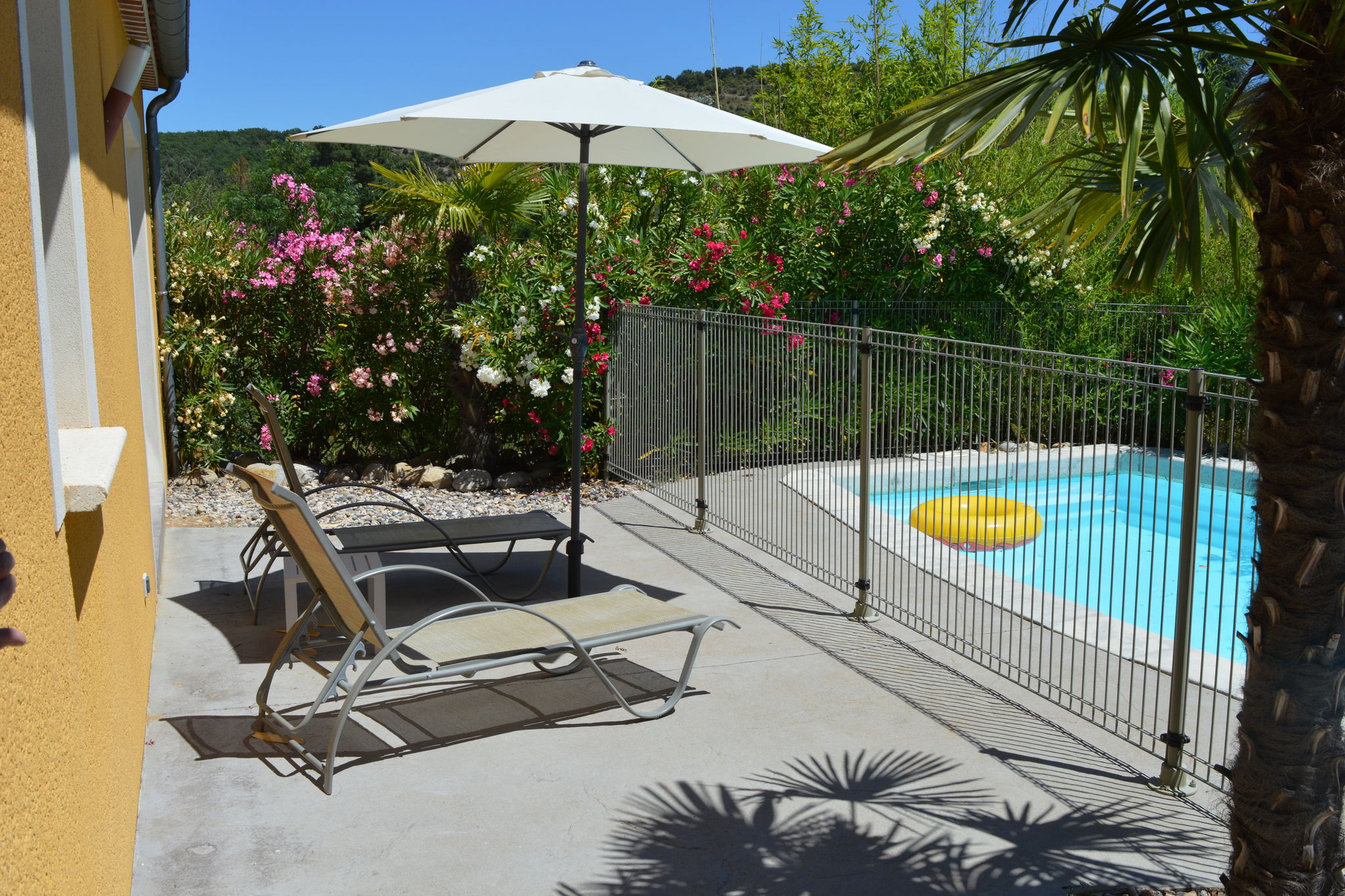 Comfortable villa with private swimming pool and close to the Ardèche River