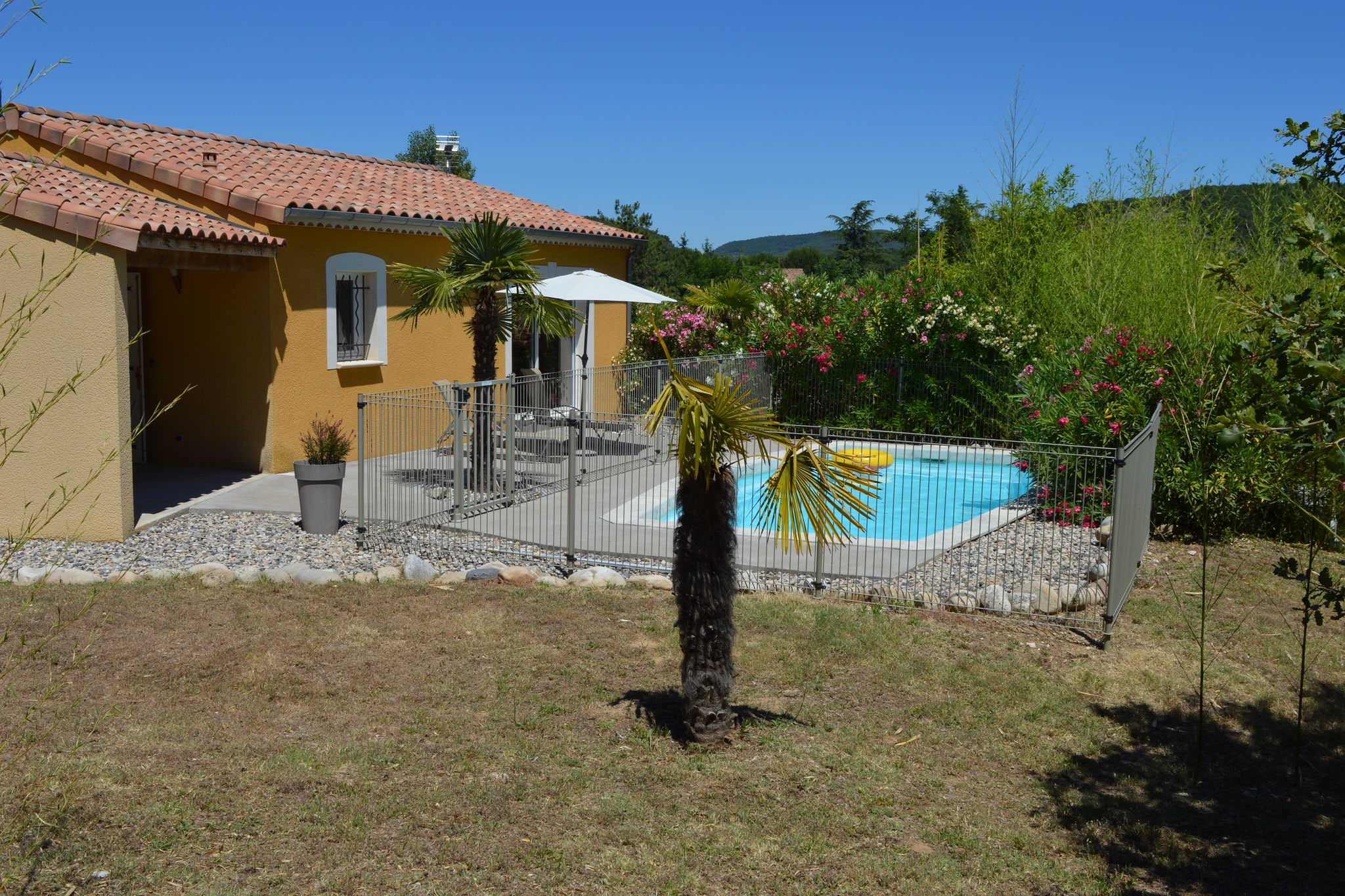 Comfortable villa with private swimming pool and close to the Ardèche River