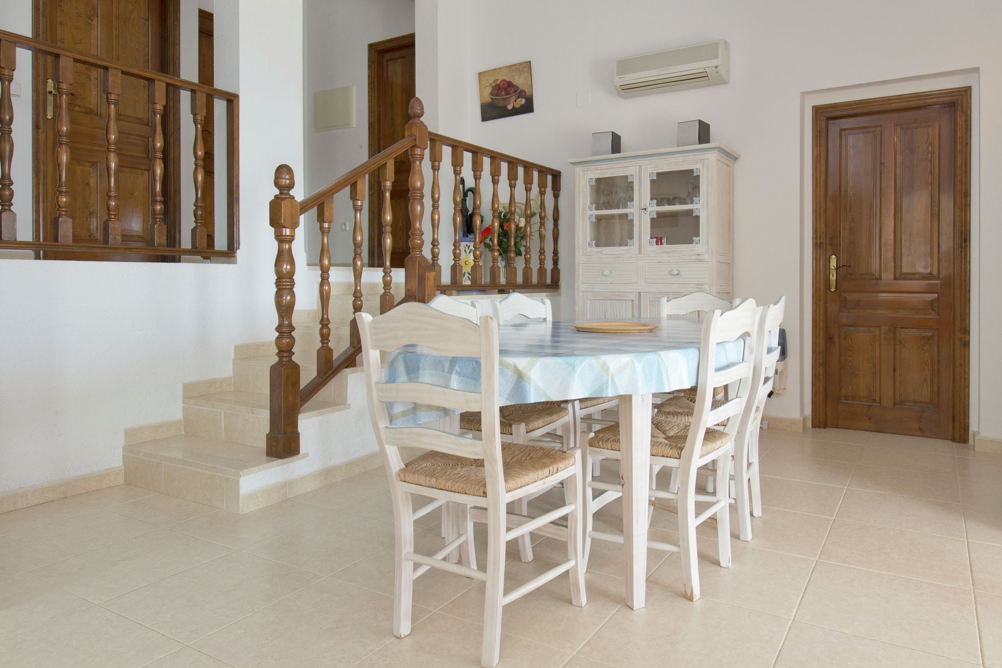 Beautiful holiday villa with private swimming pool in quiet Benitachell