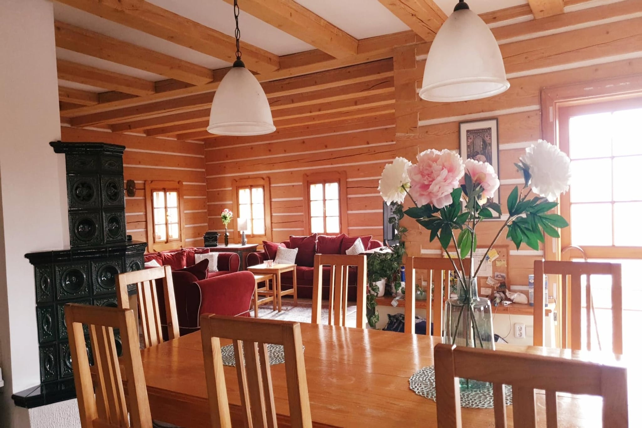 Ground floor: (open kitchen(cooker(4 ring stoves, electric), hood, coffee machine, oven, microwave, dishwasher, fridge-freezer), Living/diningroom(dining table, fireplace, seating area), toilet)\n\nOn the 1st floor: (bedroom(2x single bed(duvet)), bedroom(2x single bed(duvet)), bedroom(2x single bed(duvet)), bedroom(2x single bed), bedroom(2x single sofa bed, double bed(two single duvets)), bathroom(bathtub with shower, 2x washbasin, toilet, washing machine), bathroom(shower, 2x washbasin, toilet))\n\nheating, terrace, garden(private), garden furniture, BBQ, swimming pool(private, 11 x  6 m., opened from 1/2 May upto and including 1/2 Sep), children\'s bed, high chair