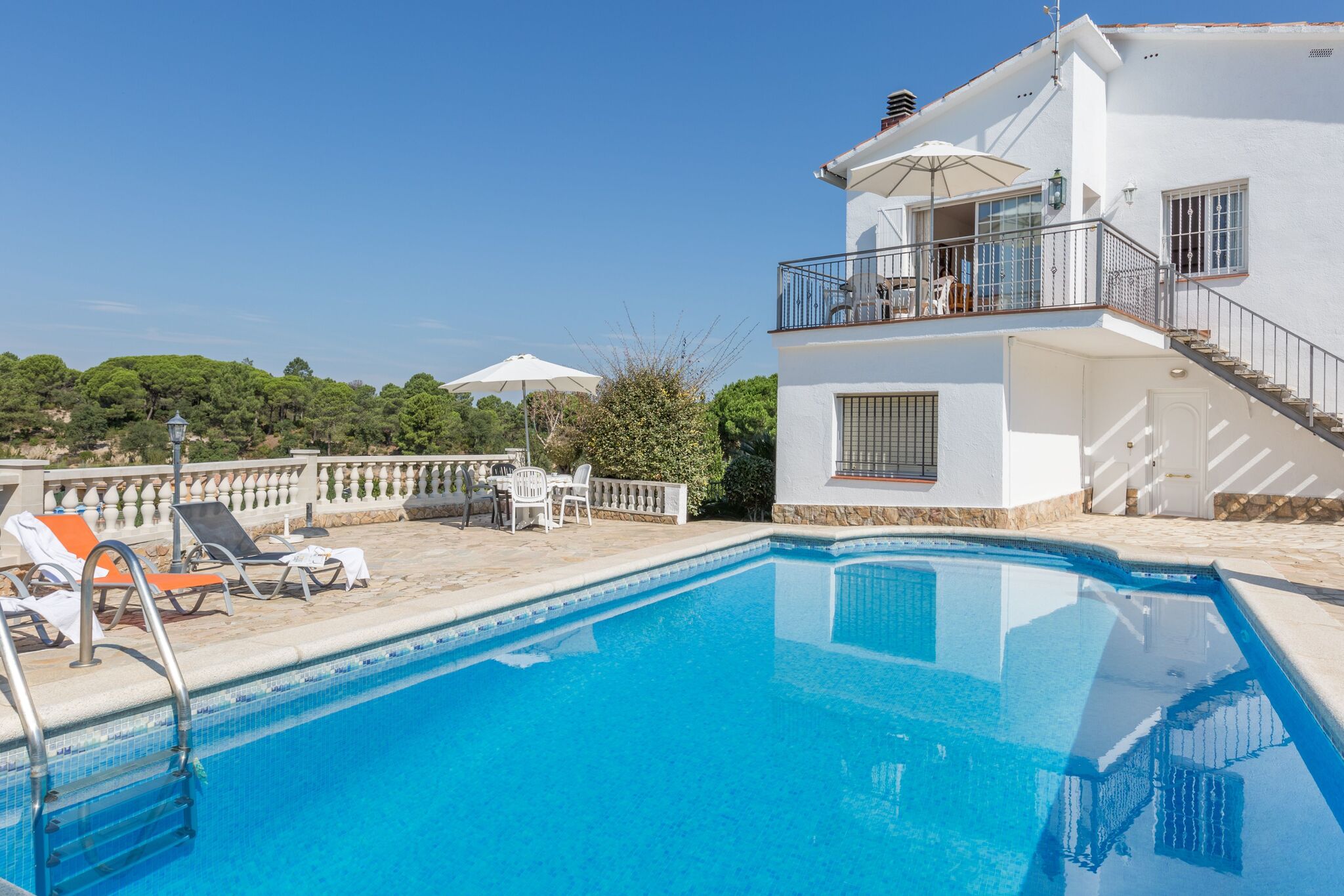 Villa confortable à Lloret de Mar avec piscine privée pour 11 personnes