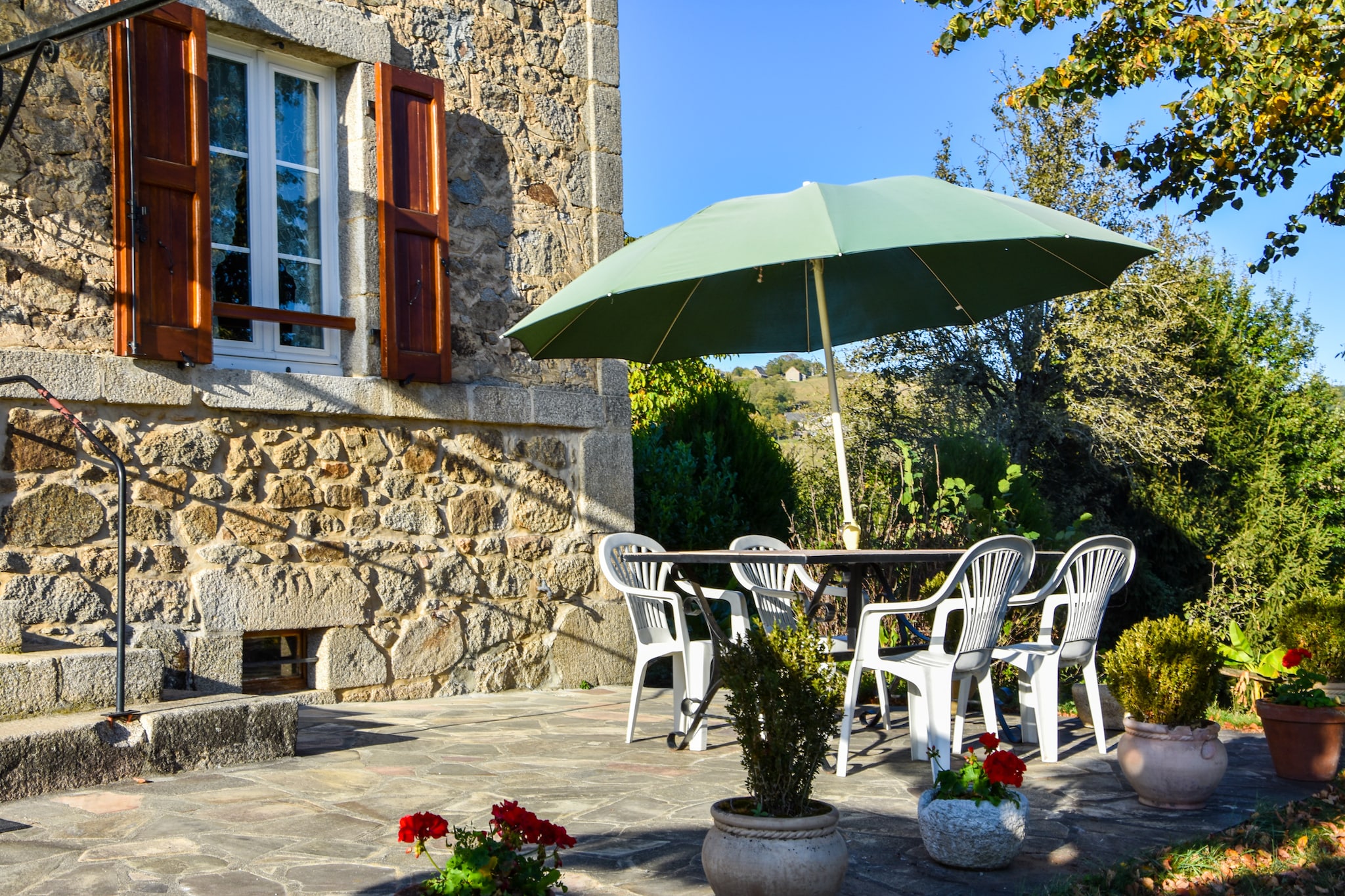 Sénezergues Garden Hideaway