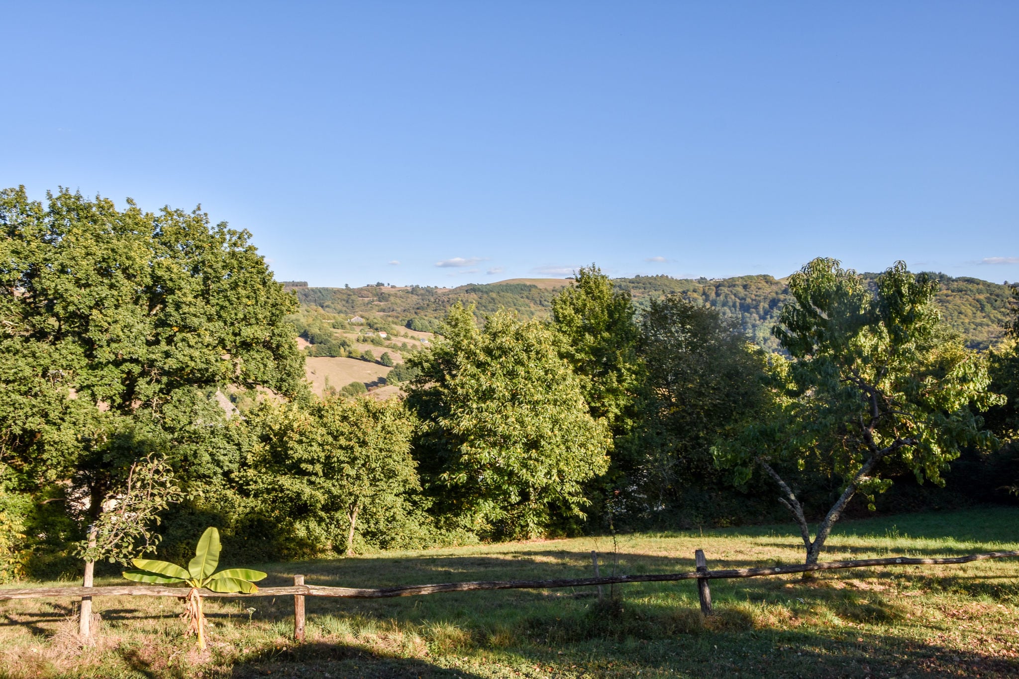 Rural holiday home in Sénezergues with garden