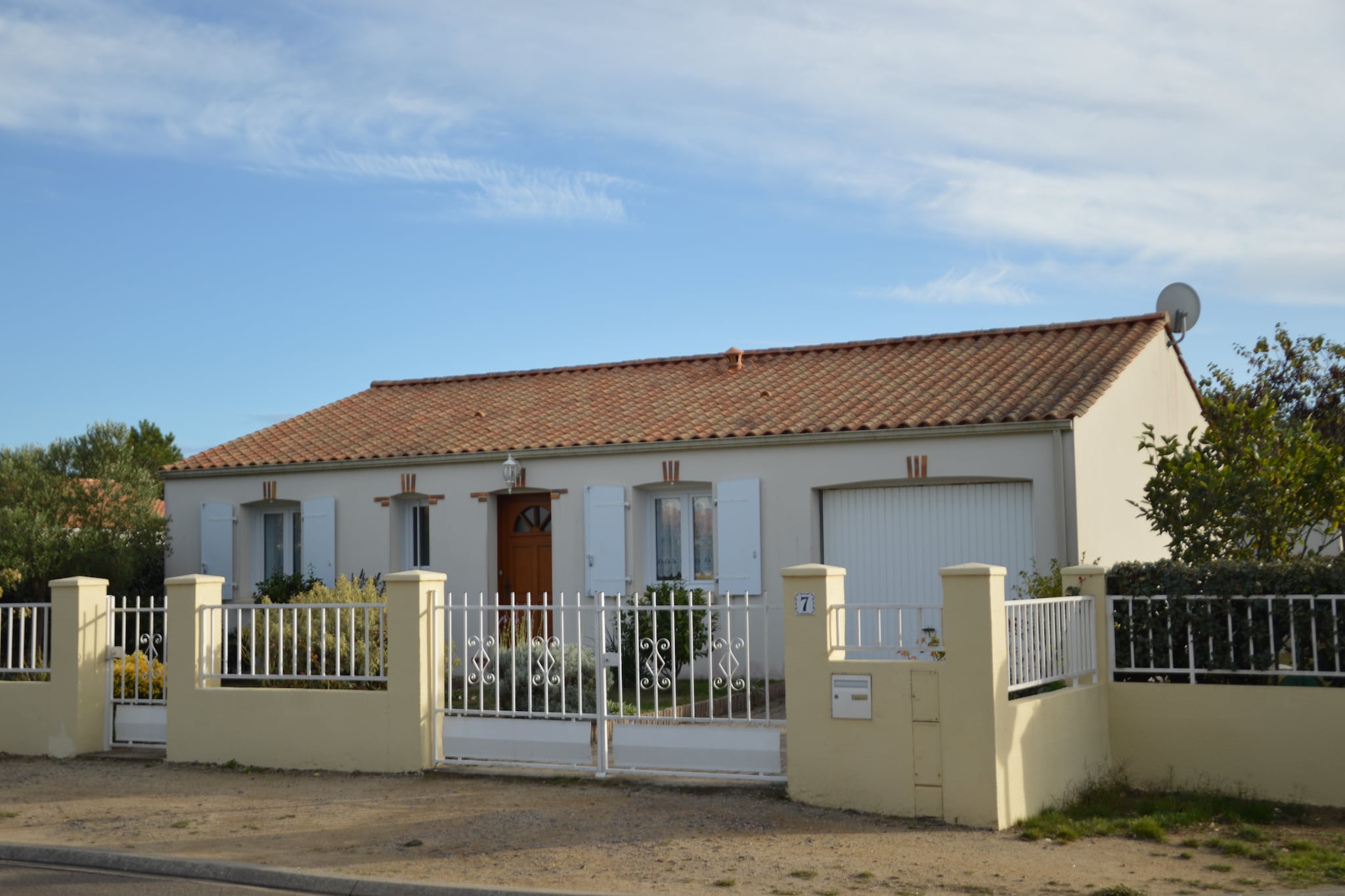 Quiet holiday home by the sea in the Loire