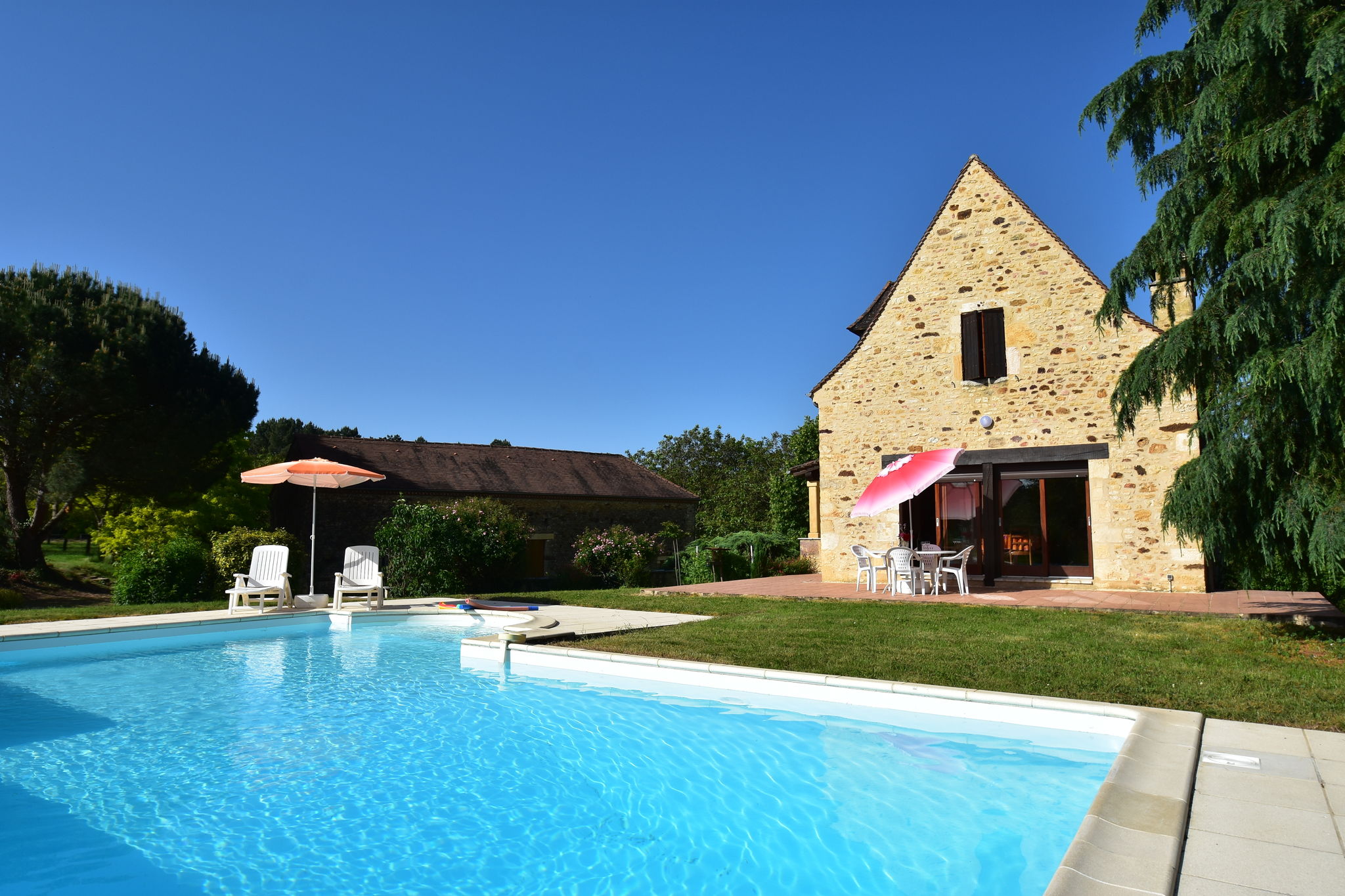 Vintage Holiday Home in Orliac with Private Pool