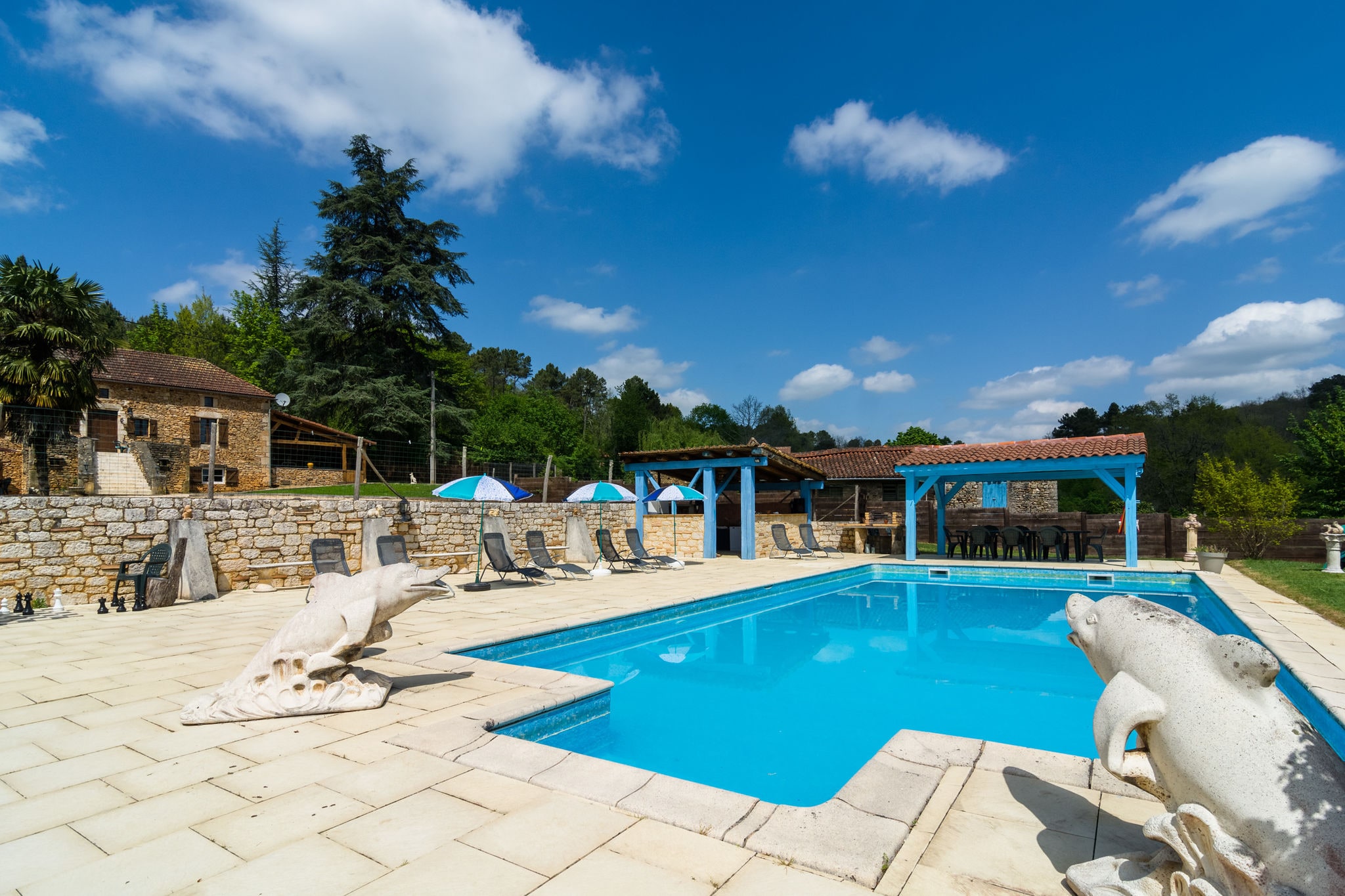 Schönes Ferienhaus mit privatem Pool in Aquitanien