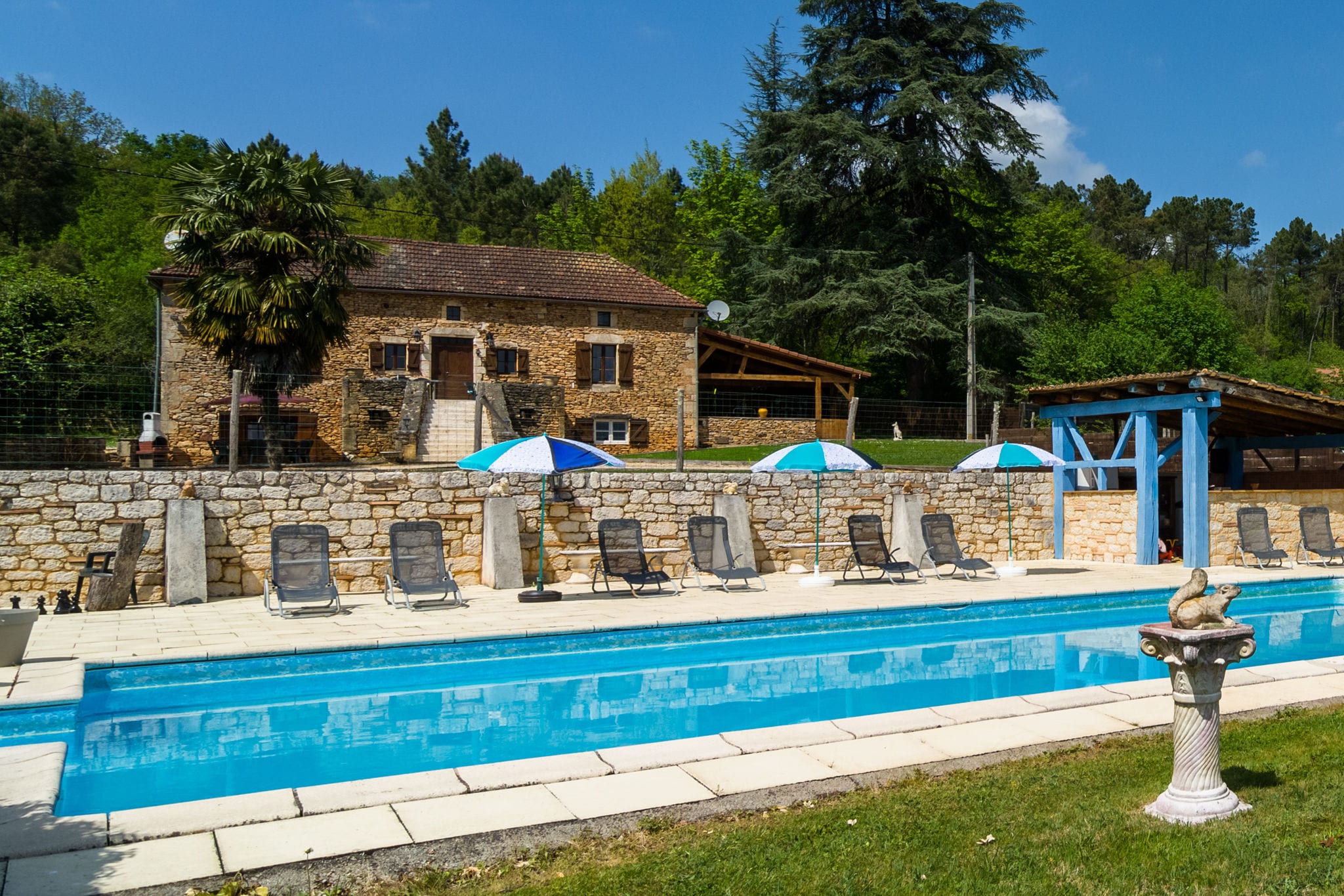 Belle maison de vacances avec piscine privée en Aquitaine
