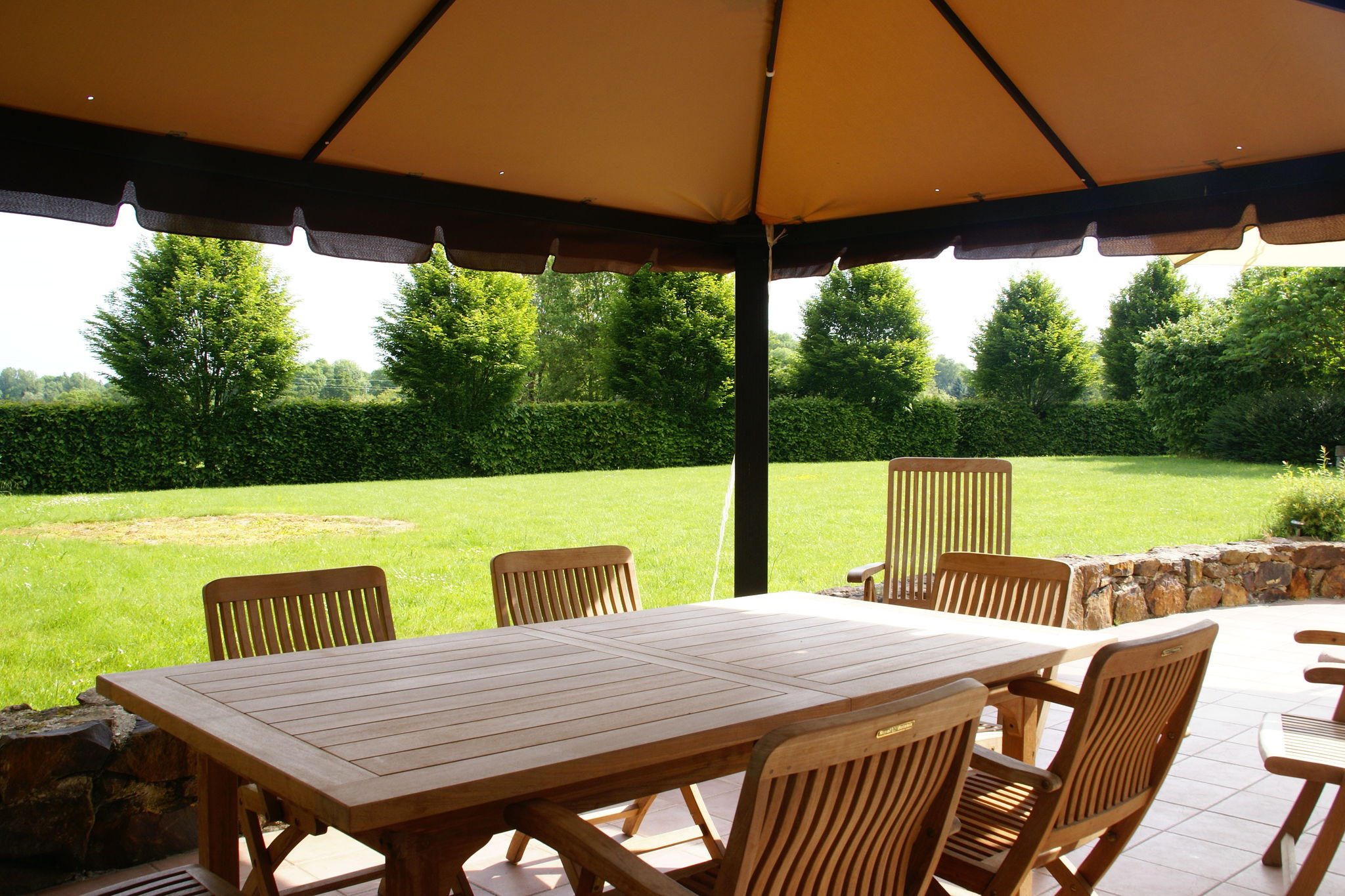 Authentic Burgundy holiday home with plenty of space and privacy, near Diges
