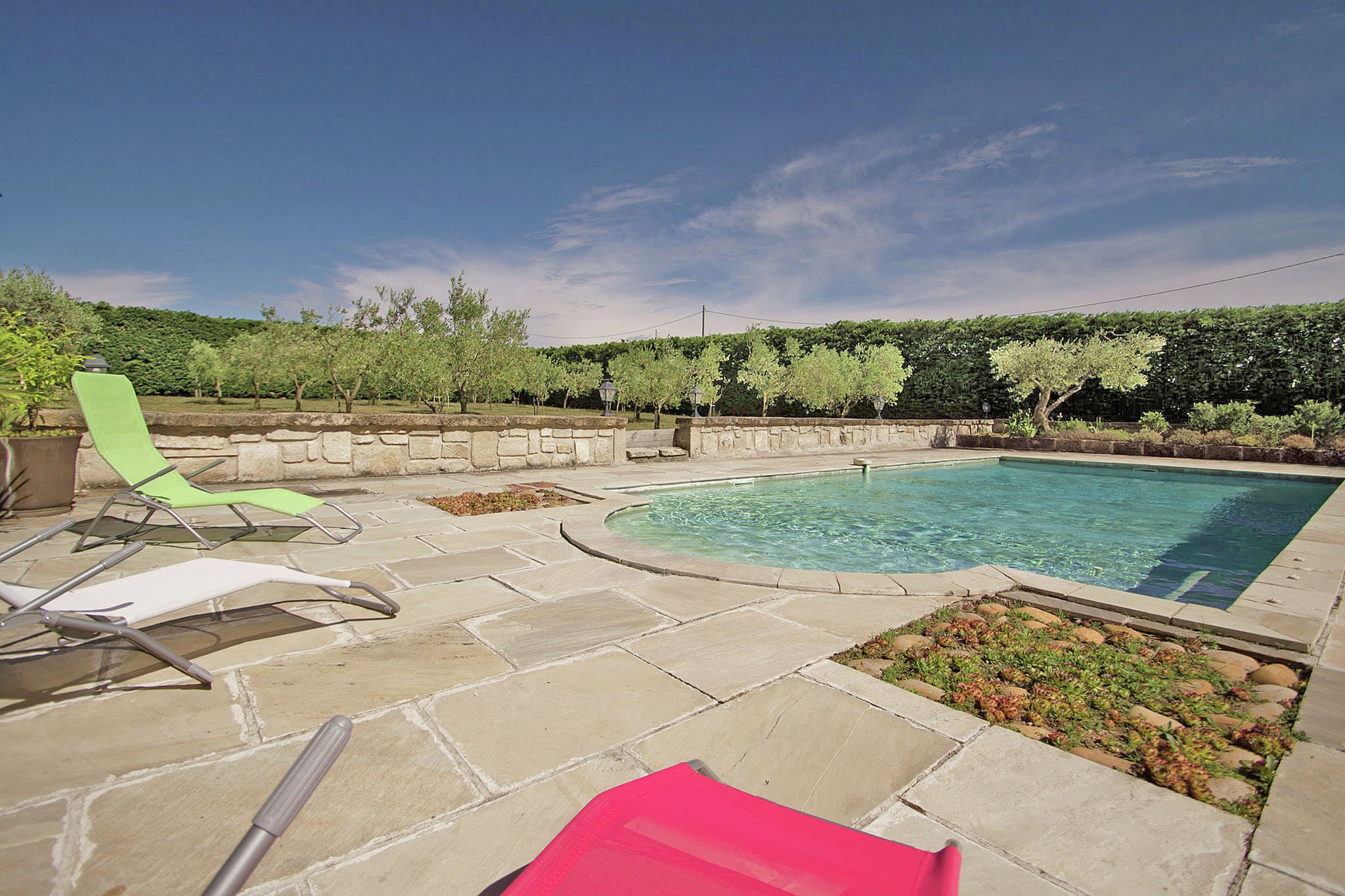 Uitnodigende villa in Montfrin met privézwembad