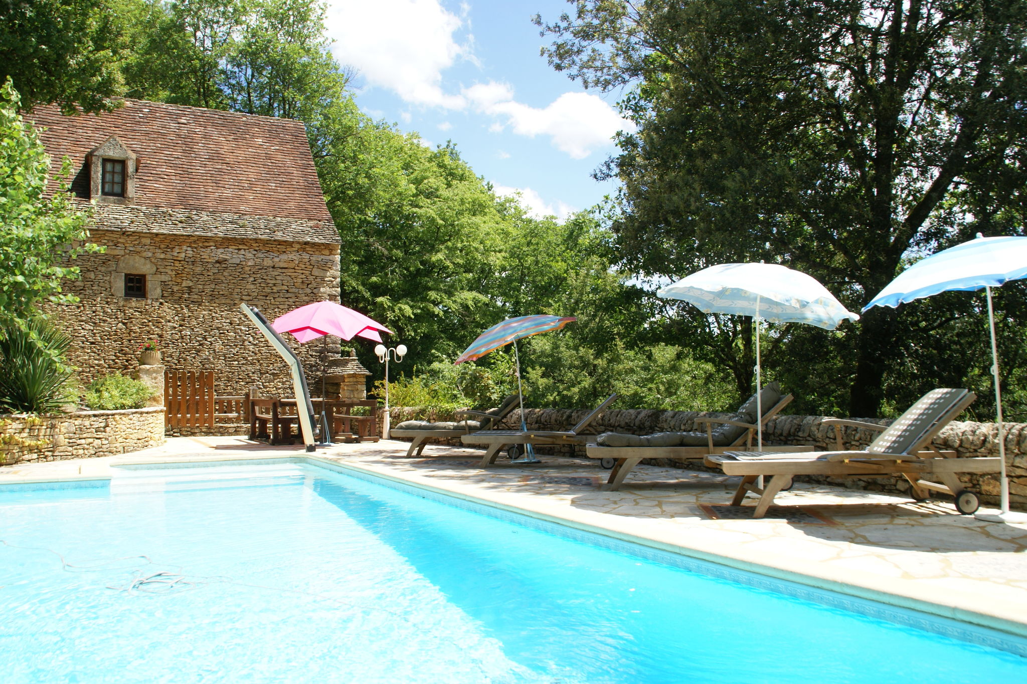 Lovely Périgord holiday home in private forest in stunning surroundings of Besse