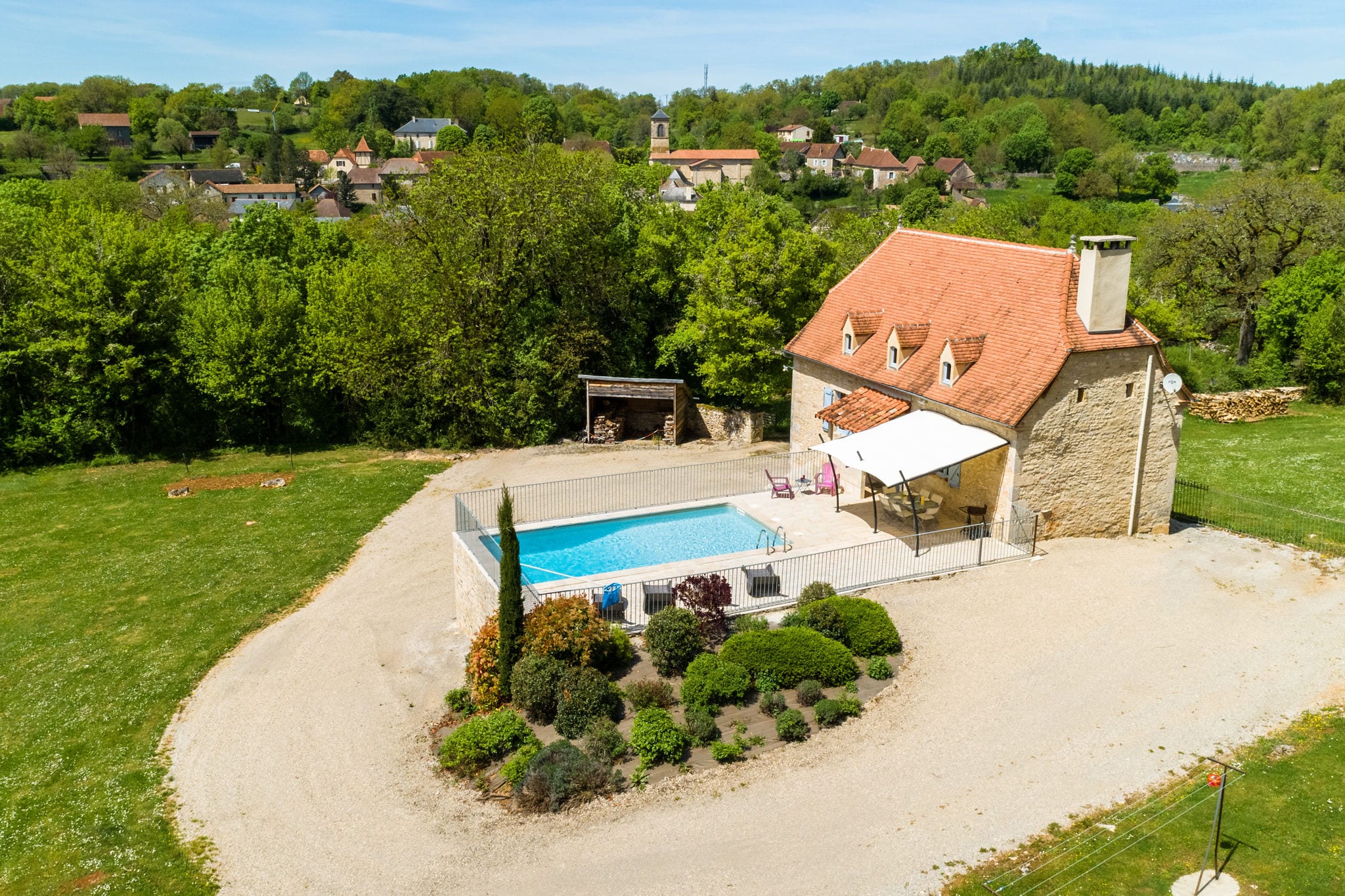 Wunderschönes Ferienhaus in Thémines mit eigenem Pool
