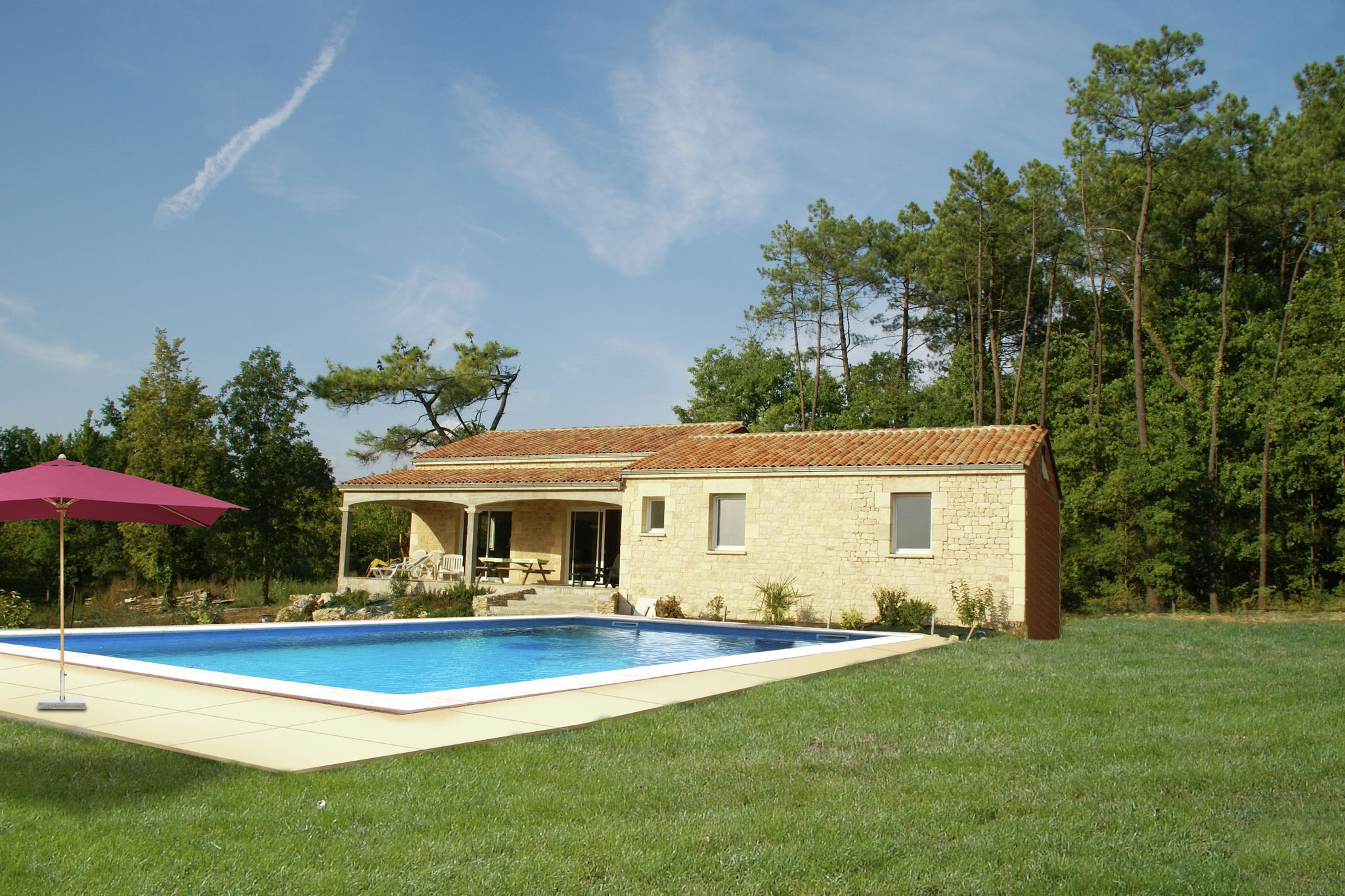 Holiday home in Montcléra with sunny garden, playground equipment and private pool