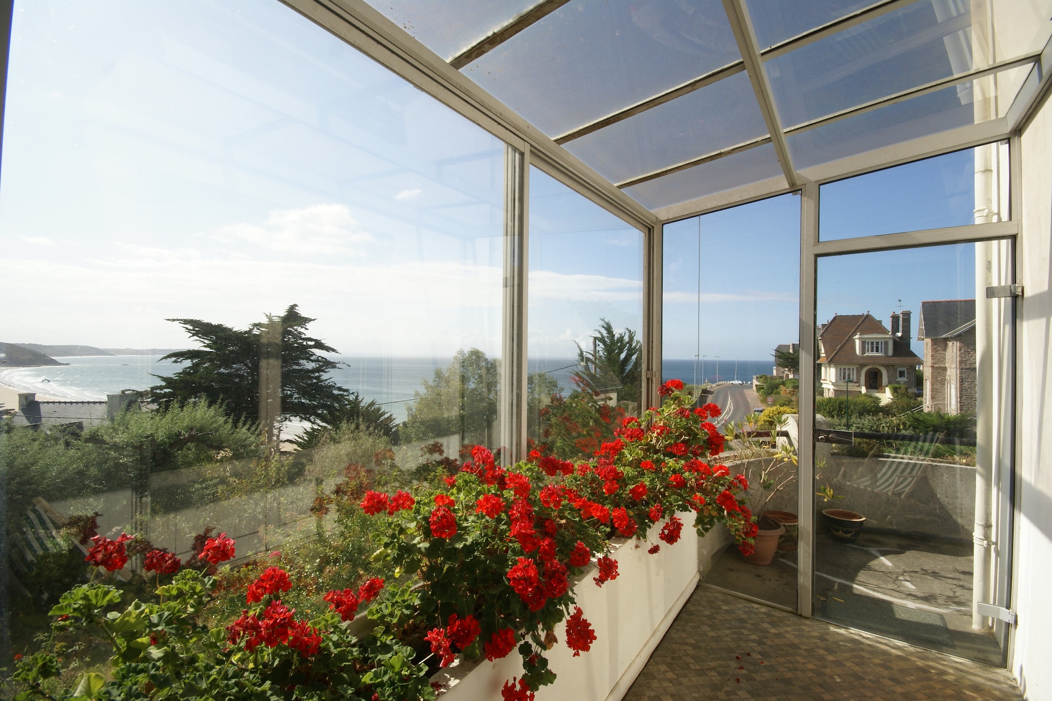 Maison avec vue sur mer-Uitzicht zomer