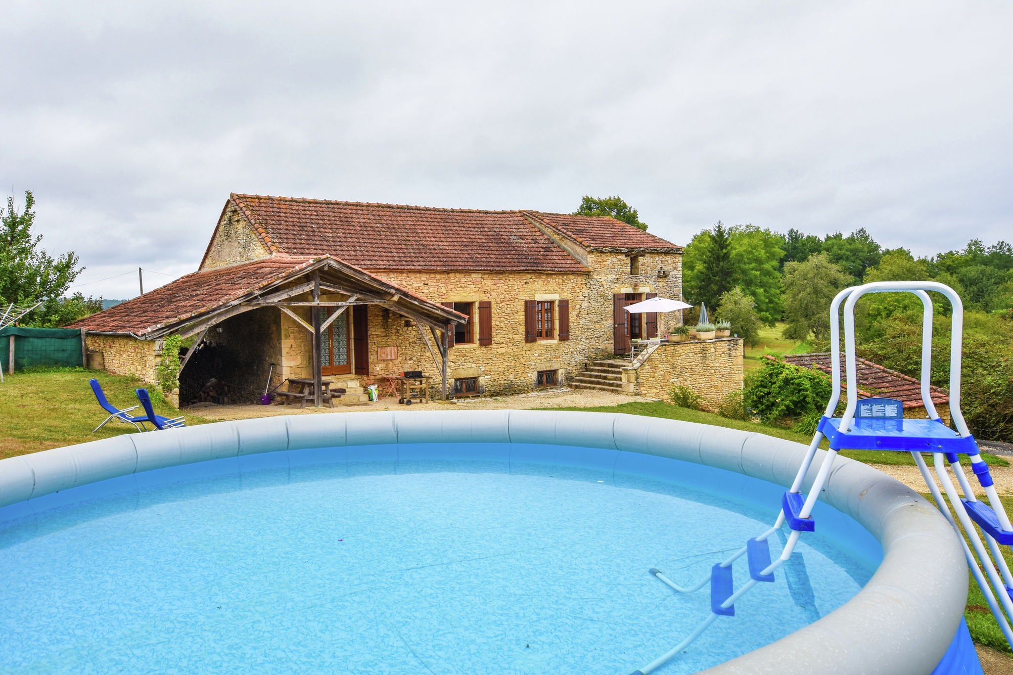 Heavenly holiday home with swimming pool and large garden.
