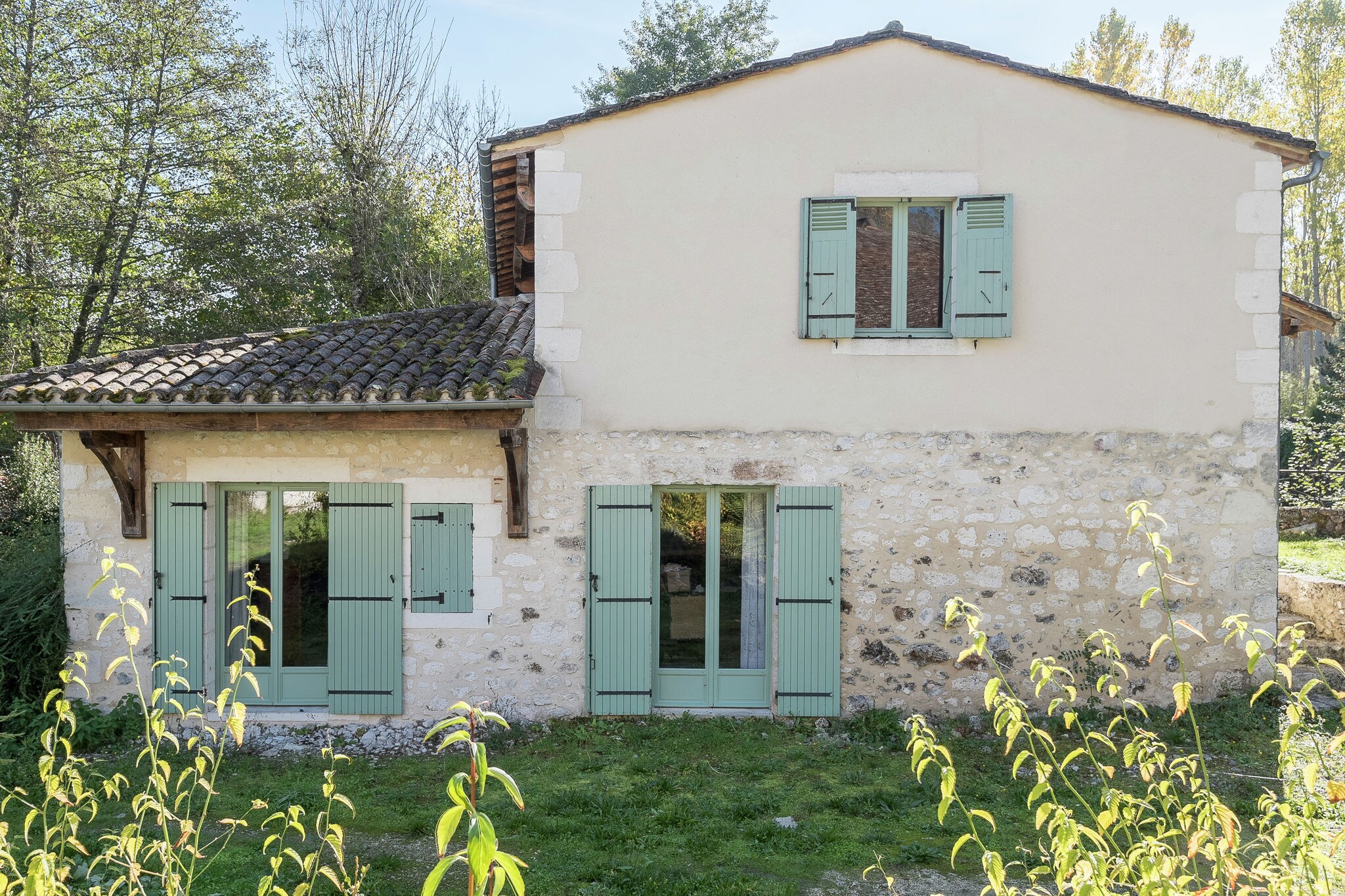 Rustiek vakantiehuis in Conne-de-Labarde met tuin en terras