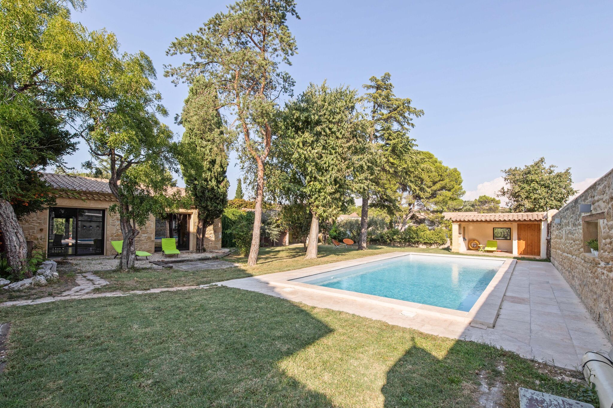 Bijzonder vakantiehuis in Fournès met zwembad en privéterras