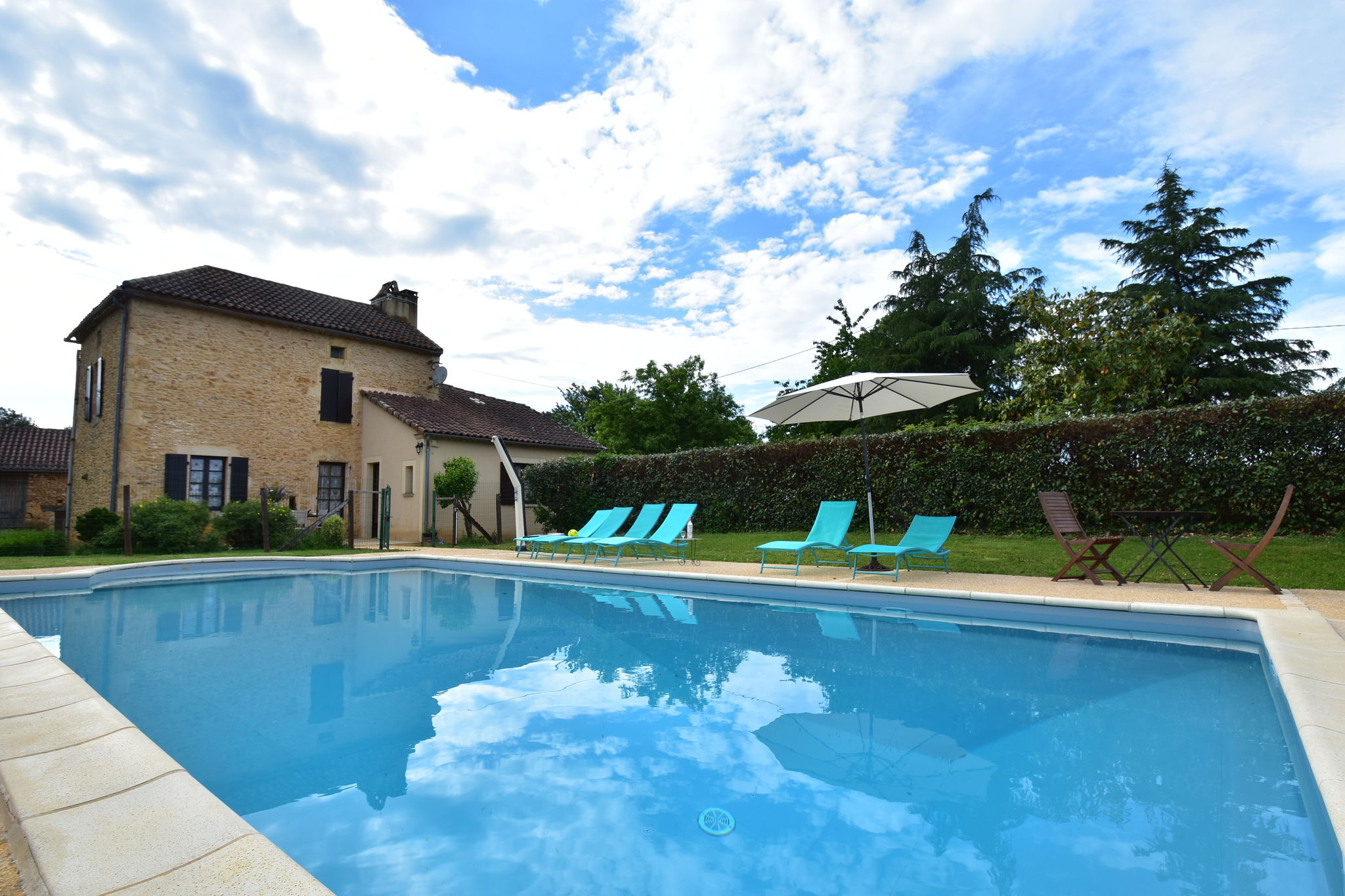 ﻿Modernes Ferienhaus in Besse, Dordogne mit privatem Pool
