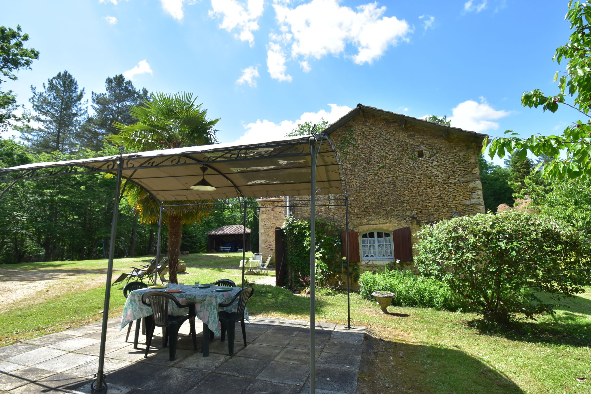 Maison de vacances cosy à Villefranche-du-Périgord, jardin