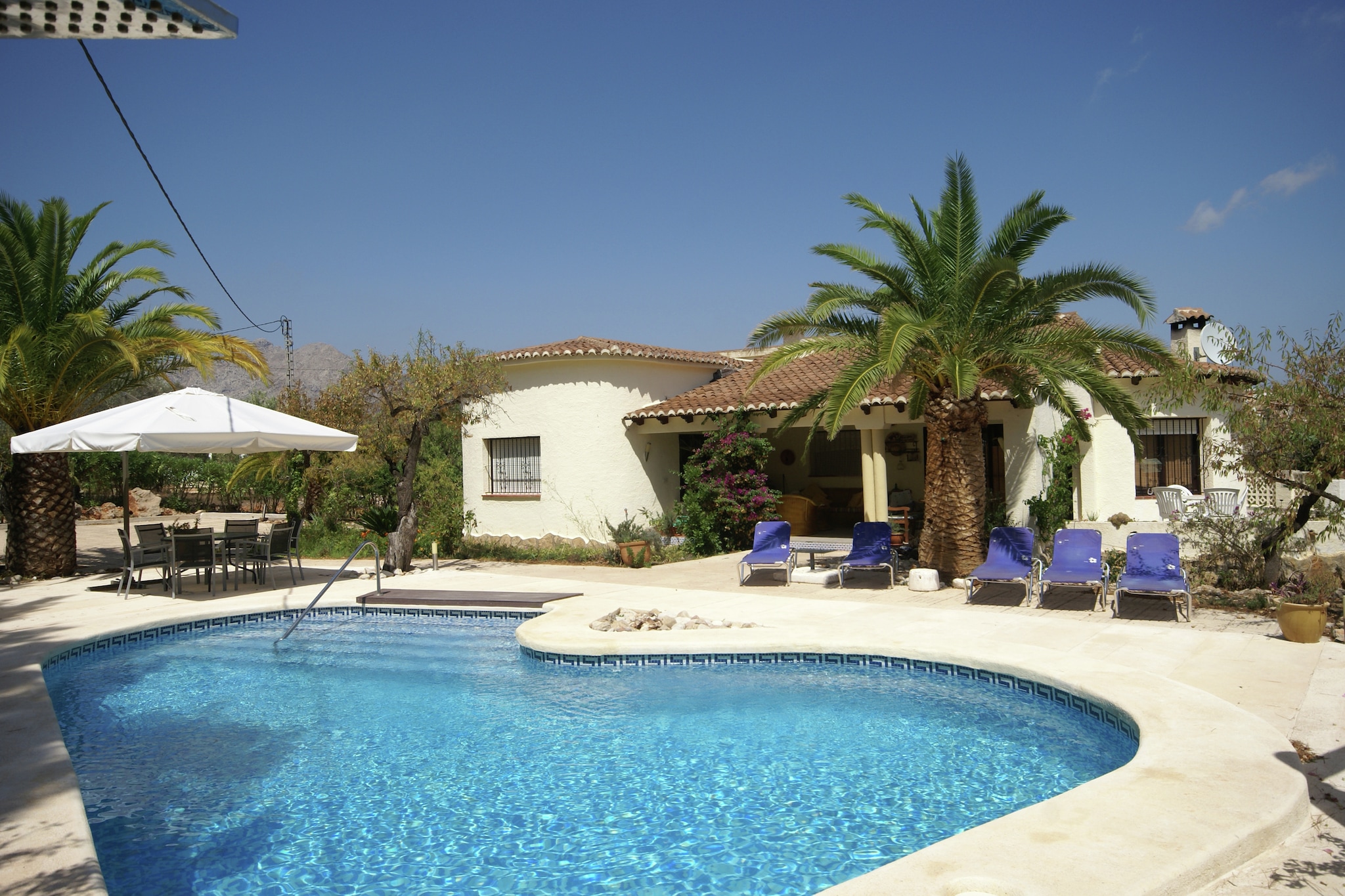 Magnifique maison de vacances avec piscine à Parcent