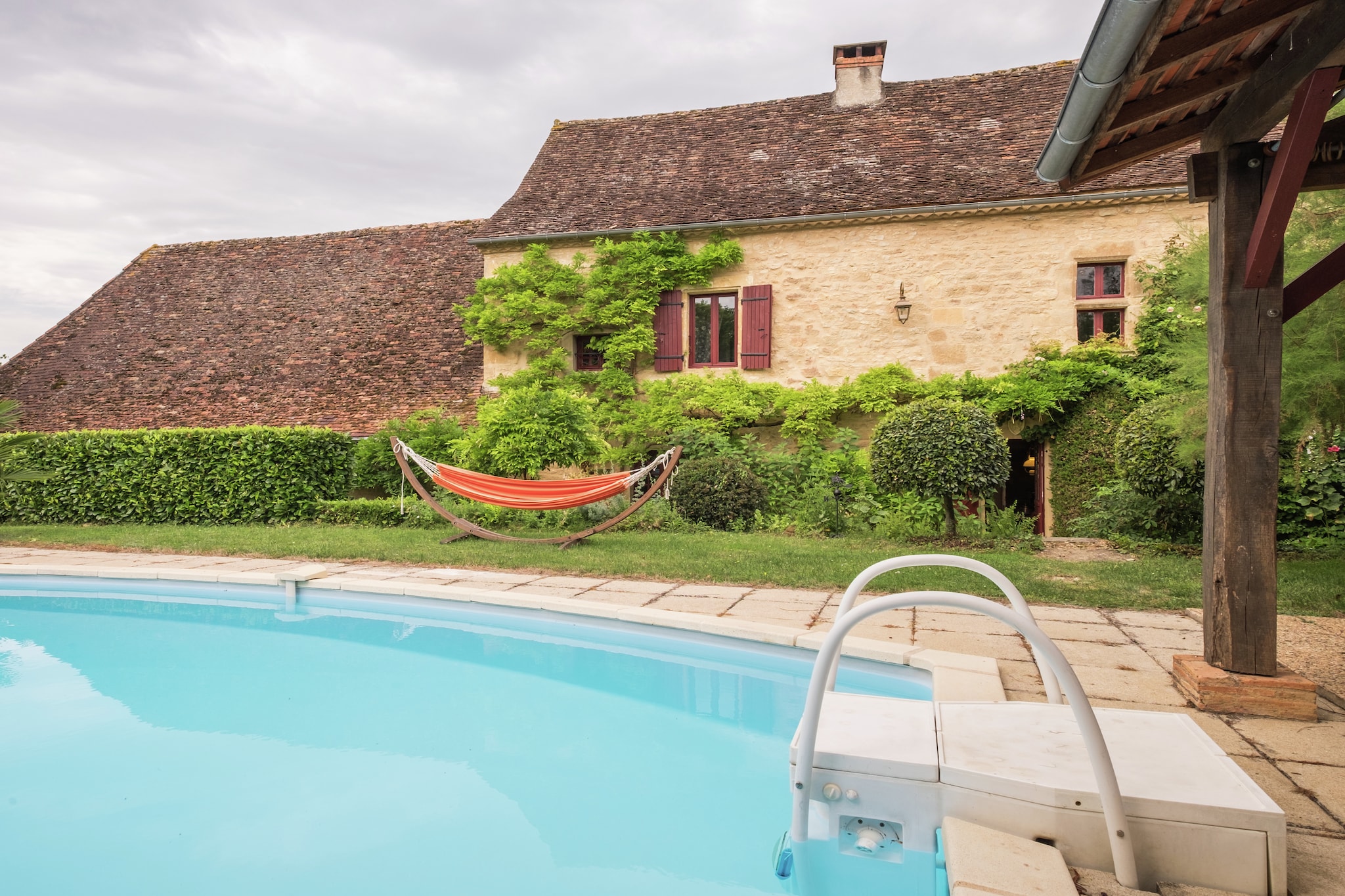 Maison de vacances St Jory las Bloux-Zwembad