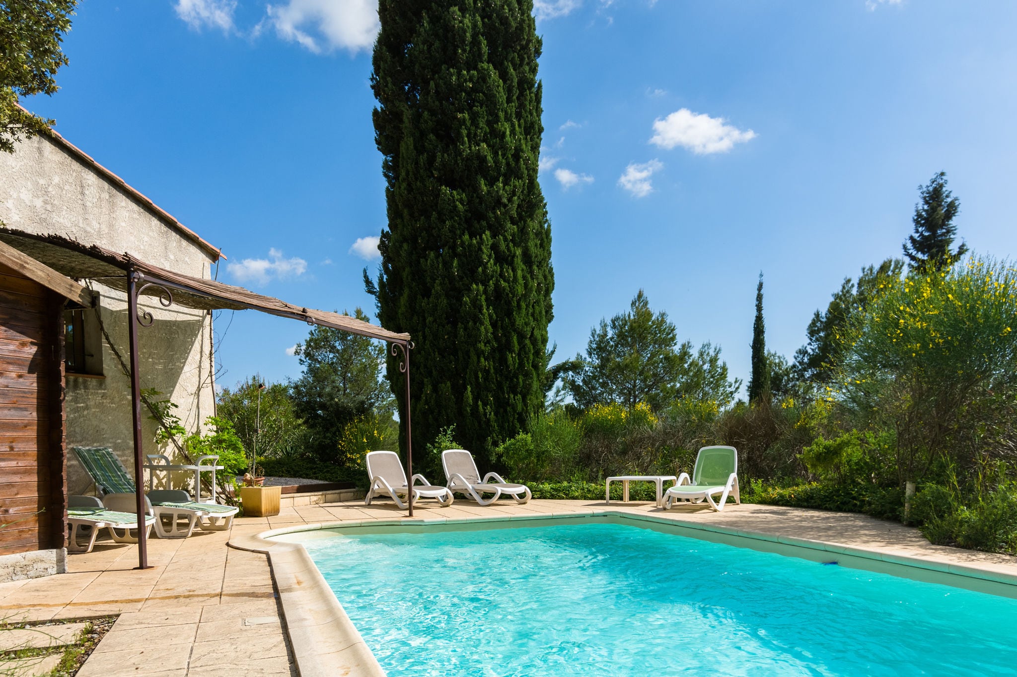 Beautiful Holiday Home with Private Swimming Pool in Var