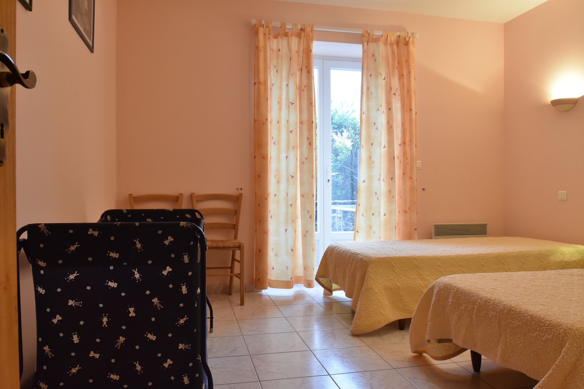 Maison de vacances Besse Les Vitarelles 6p-Slaapkamer