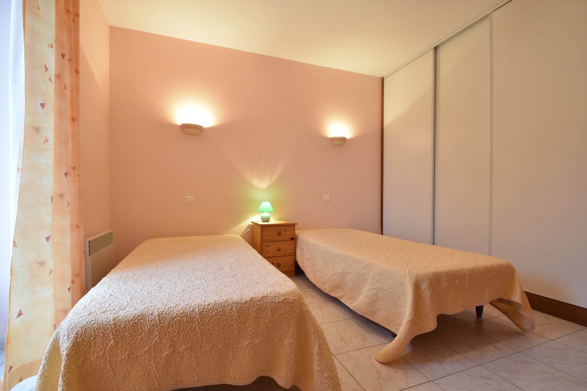 Maison de vacances Besse Les Vitarelles 6p-Slaapkamer