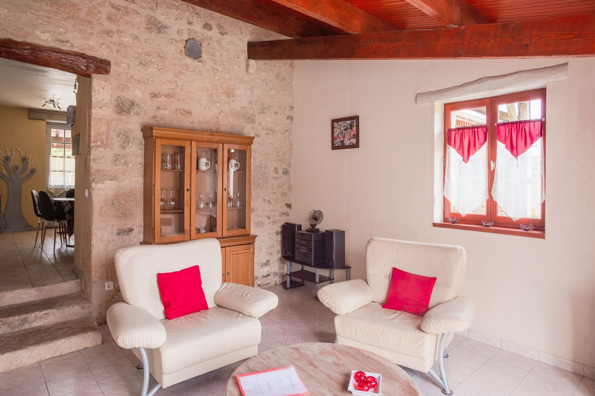 Stylish home with private pool near Les Eyzies de Tayac.