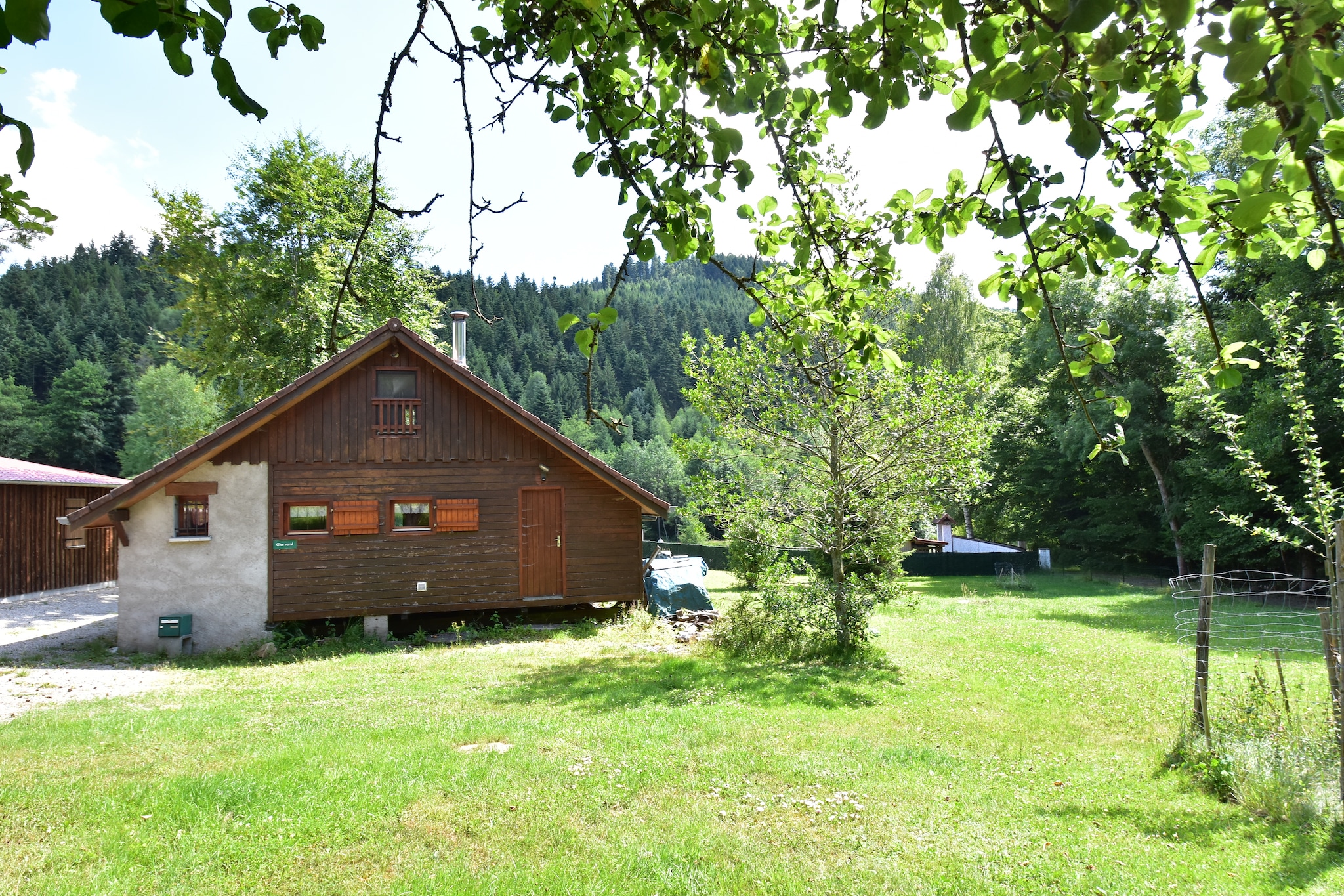 Chalet - TURQUESTEIN-Buitenkant zomer