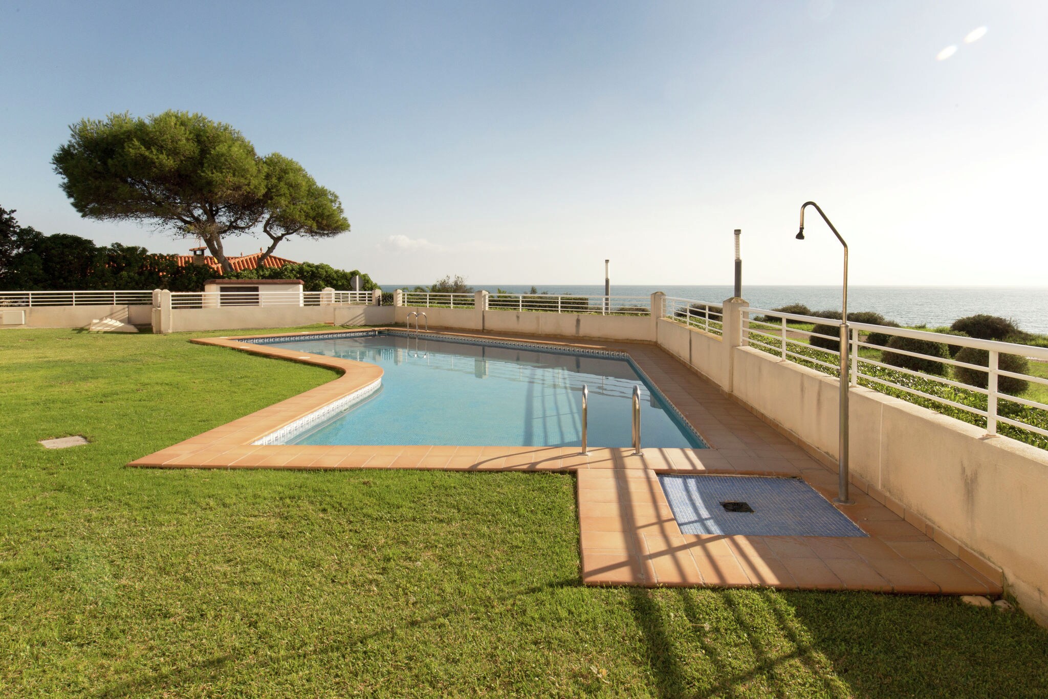 Modern appartement in Vinaròs, Spanje, met zwembad