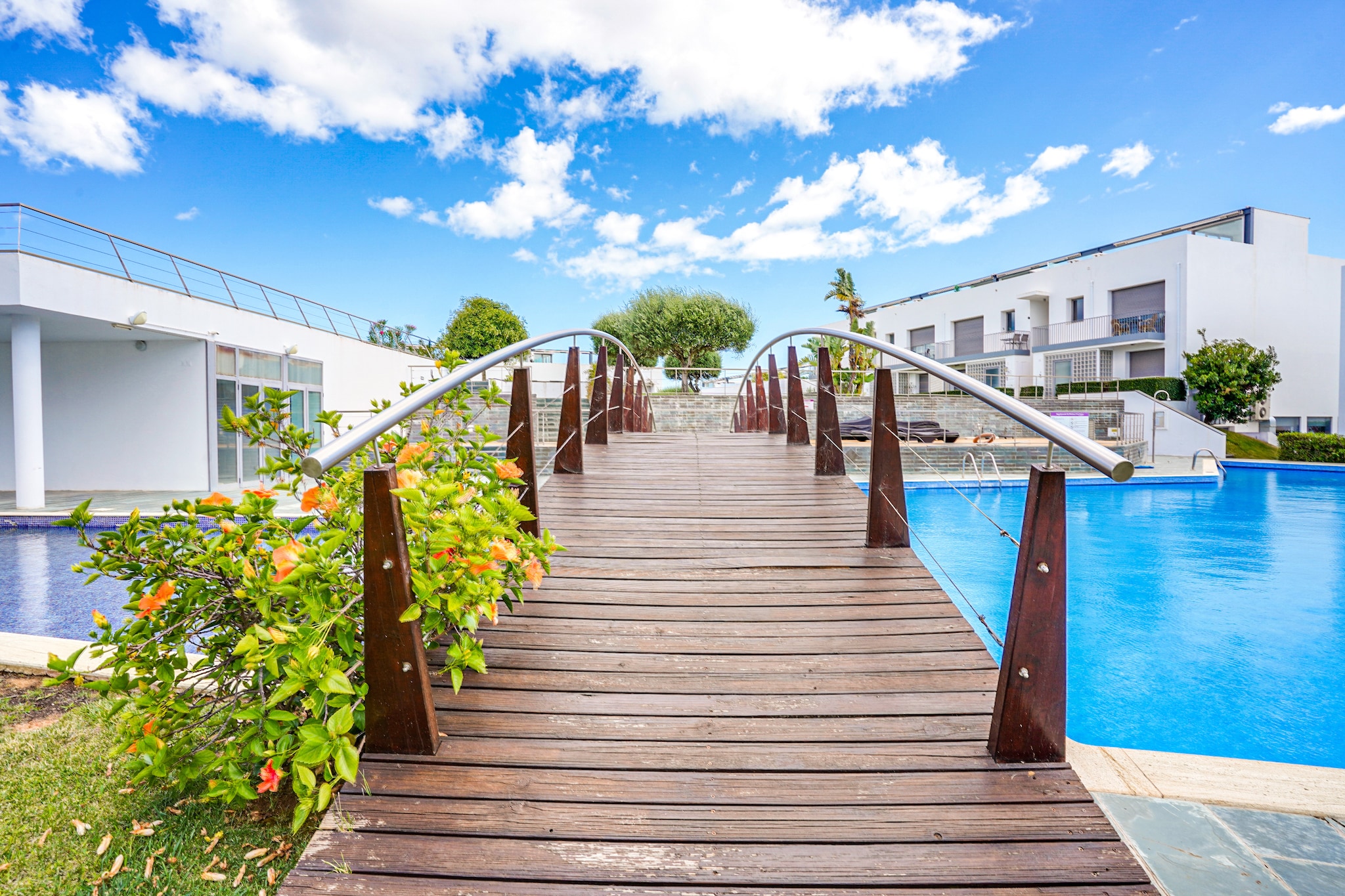 Comfortable apartment with a patio near Tavira